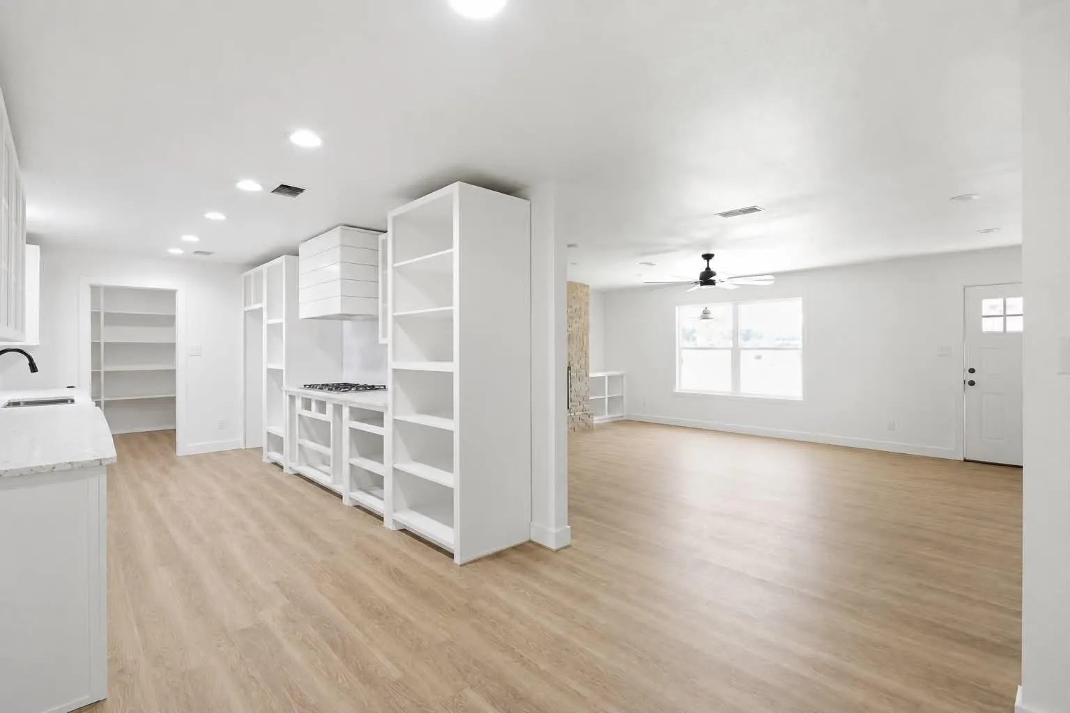 Single Family Residence For Rent in Taylor County , 141 Southfork Drive, Tuscola, Texas 79562, 4 Bedroom, 2 Bathroom, 2 Garage spaces, 2,743 Sqft, built in 1985, mls#21379264, Real Estate Agent in Tuscola, Homes For Rent in Taylor county, Homes For Rent in Tuscola, Realtor in Tuscola Texas, Real Estate Brokerage Independent Realty Texas, Luminita Cordes Realtor