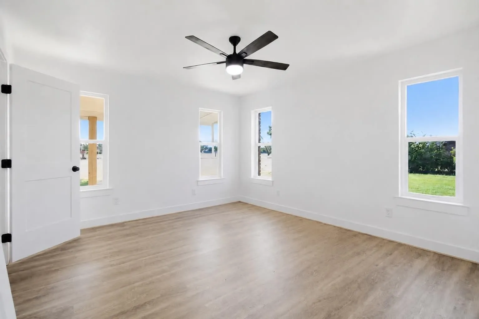 Single Family Residence For Rent in Taylor County , 141 Southfork Drive, Tuscola, Texas 79562, 4 Bedroom, 2 Bathroom, 2 Garage spaces, 2,743 Sqft, built in 1985, mls#21379264, Real Estate Agent in Tuscola, Homes For Rent in Taylor county, Homes For Rent in Tuscola, Realtor in Tuscola Texas, Real Estate Brokerage Independent Realty Texas, Luminita Cordes Realtor