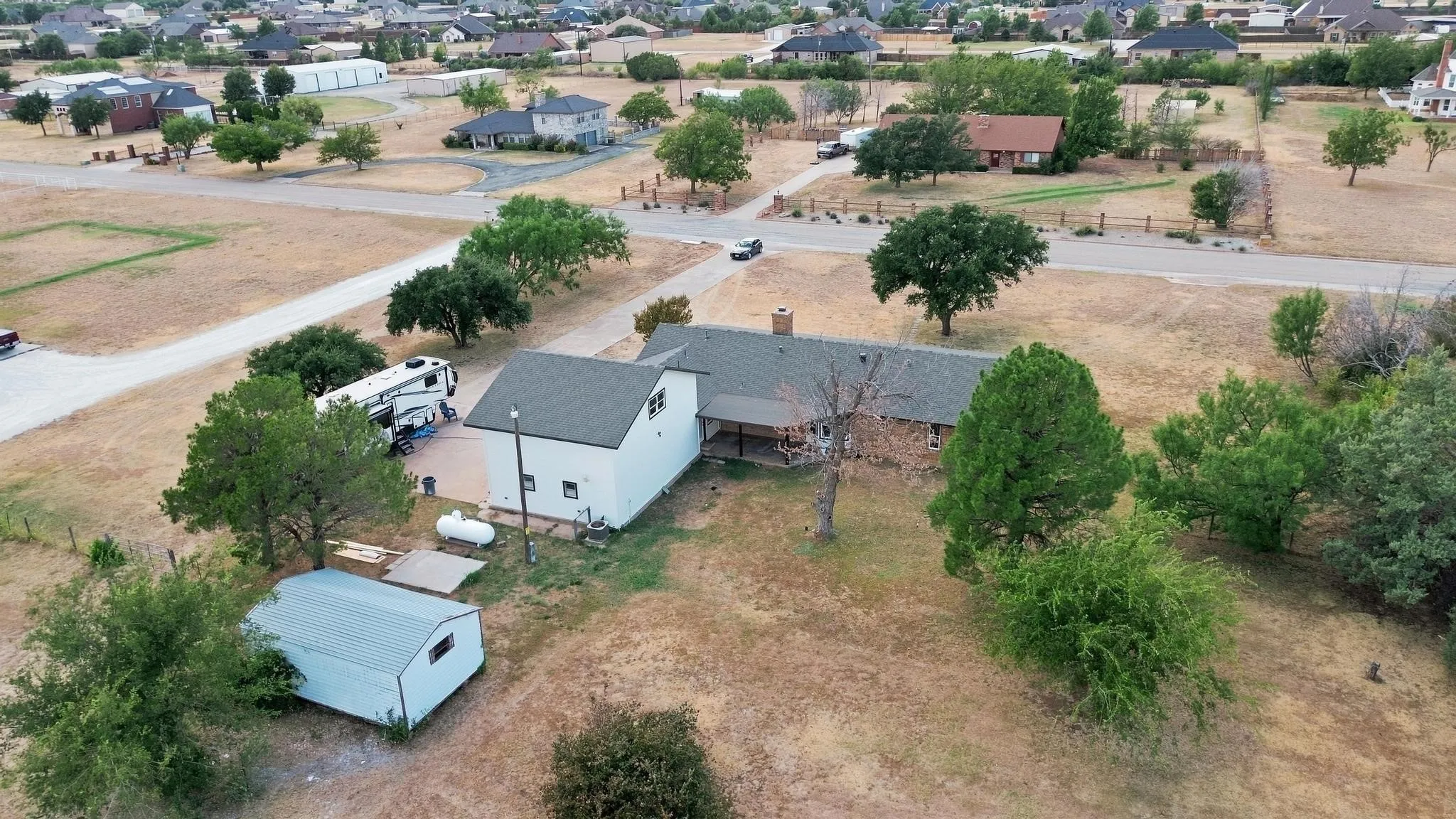 Single Family Residence For Rent in Taylor County , 141 Southfork Drive, Tuscola, Texas 79562, 4 Bedroom, 2 Bathroom, 2 Garage spaces, 2,743 Sqft, built in 1985, mls#21379264, Real Estate Agent in Tuscola, Homes For Rent in Taylor county, Homes For Rent in Tuscola, Realtor in Tuscola Texas, Real Estate Brokerage Independent Realty Texas, Luminita Cordes Realtor