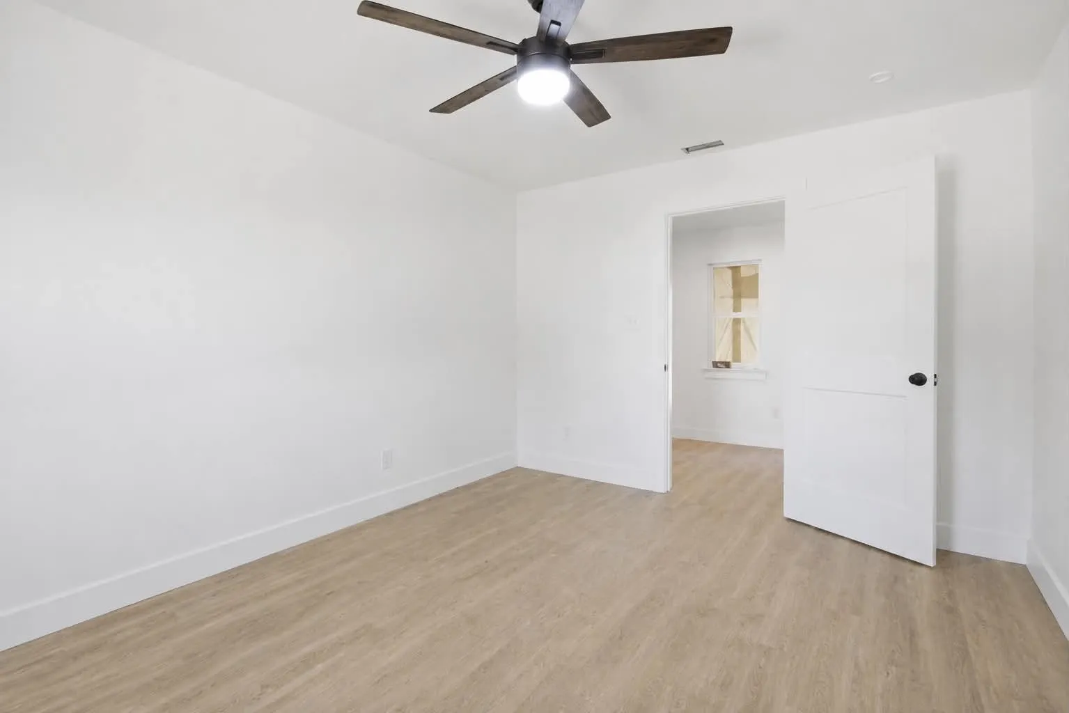 Single Family Residence For Rent in Taylor County , 141 Southfork Drive, Tuscola, Texas 79562, 4 Bedroom, 2 Bathroom, 2 Garage spaces, 2,743 Sqft, built in 1985, mls#21379264, Real Estate Agent in Tuscola, Homes For Rent in Taylor county, Homes For Rent in Tuscola, Realtor in Tuscola Texas, Real Estate Brokerage Independent Realty Texas, Luminita Cordes Realtor
