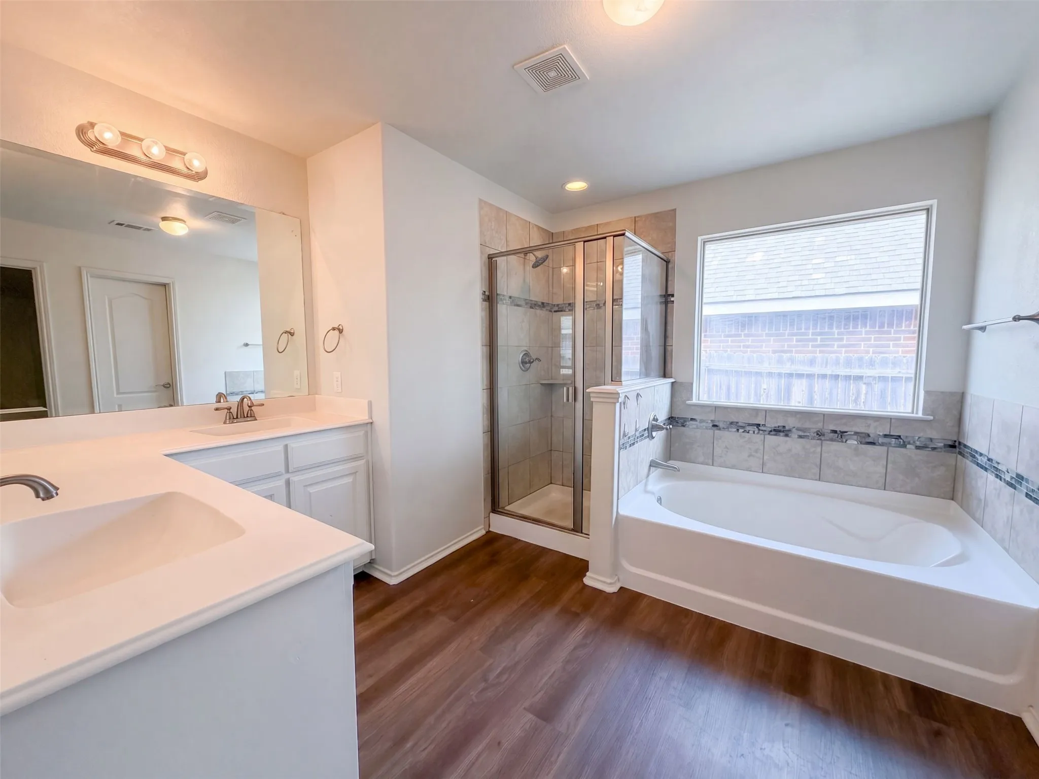 Single Family Residence For Sale in Tarrant County , 11813 Bellegrove Road, Burleson, Texas 76028, 4 Bedroom, 2 Bathroom, 2 Garage spaces, 2,030 Sqft, built in 2016, mls#21381369, Real Estate Agent in Burleson, Homes For Sale in Tarrant county, Homes For Sale in Burleson, Realtor in Burleson Texas, Real Estate Brokerage Independent Realty Texas, Luminita Cordes Realtor