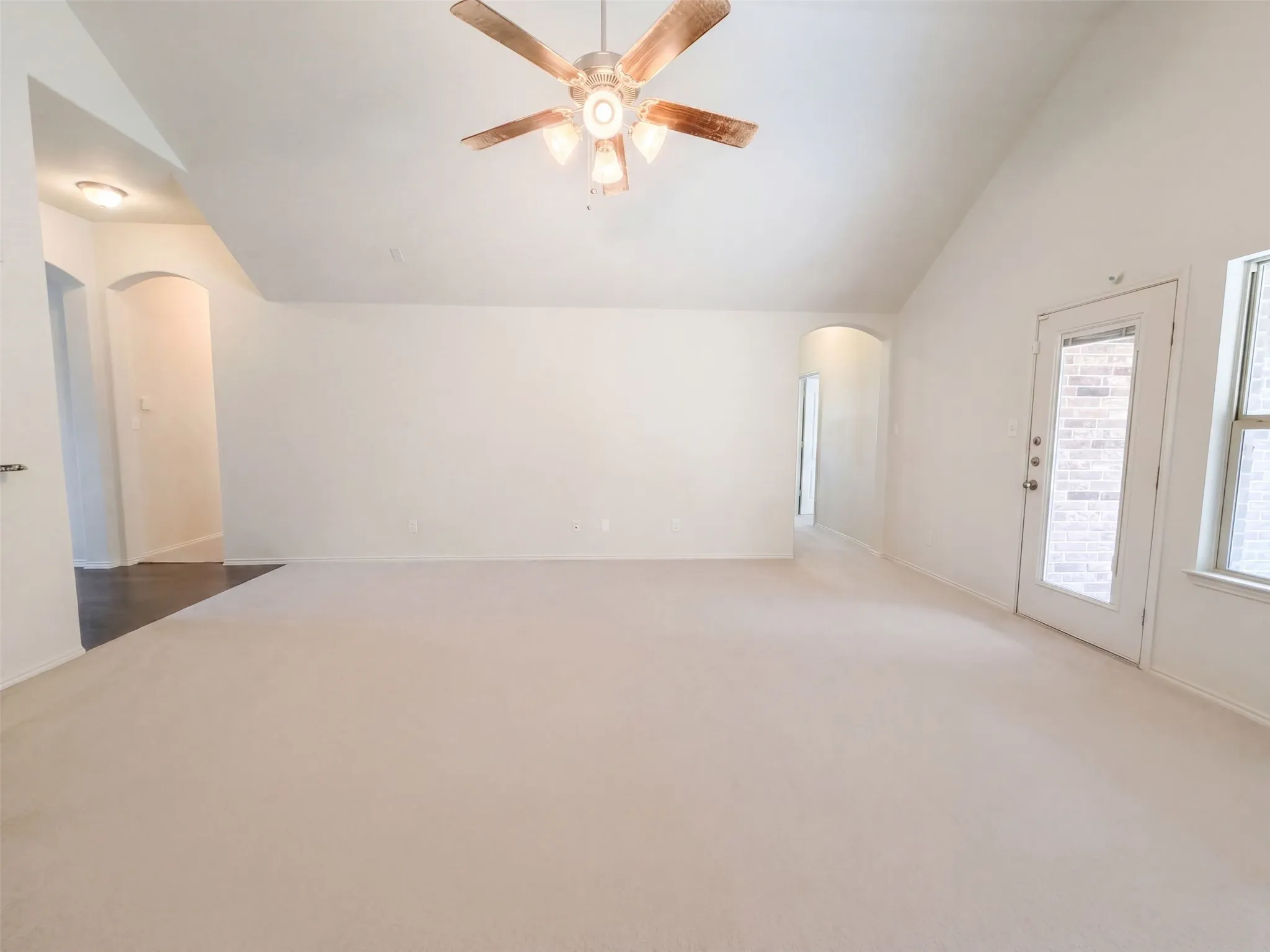 Single Family Residence For Sale in Tarrant County , 11813 Bellegrove Road, Burleson, Texas 76028, 4 Bedroom, 2 Bathroom, 2 Garage spaces, 2,030 Sqft, built in 2016, mls#21381369, Real Estate Agent in Burleson, Homes For Sale in Tarrant county, Homes For Sale in Burleson, Realtor in Burleson Texas, Real Estate Brokerage Independent Realty Texas, Luminita Cordes Realtor