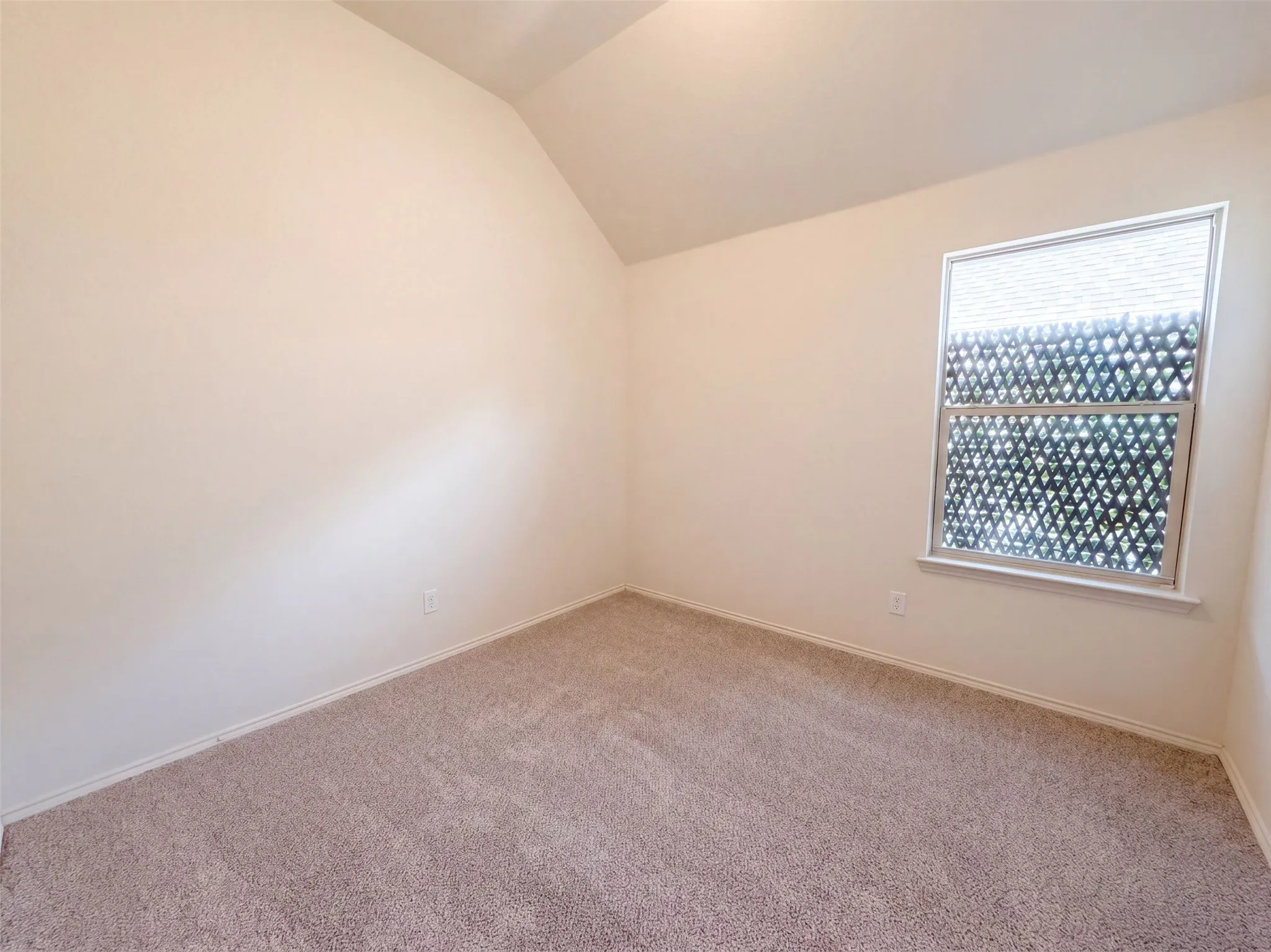 Single Family Residence For Sale in Tarrant County , 11813 Bellegrove Road, Burleson, Texas 76028, 4 Bedroom, 2 Bathroom, 2 Garage spaces, 2,030 Sqft, built in 2016, mls#21381369, Real Estate Agent in Burleson, Homes For Sale in Tarrant county, Homes For Sale in Burleson, Realtor in Burleson Texas, Real Estate Brokerage Independent Realty Texas, Luminita Cordes Realtor
