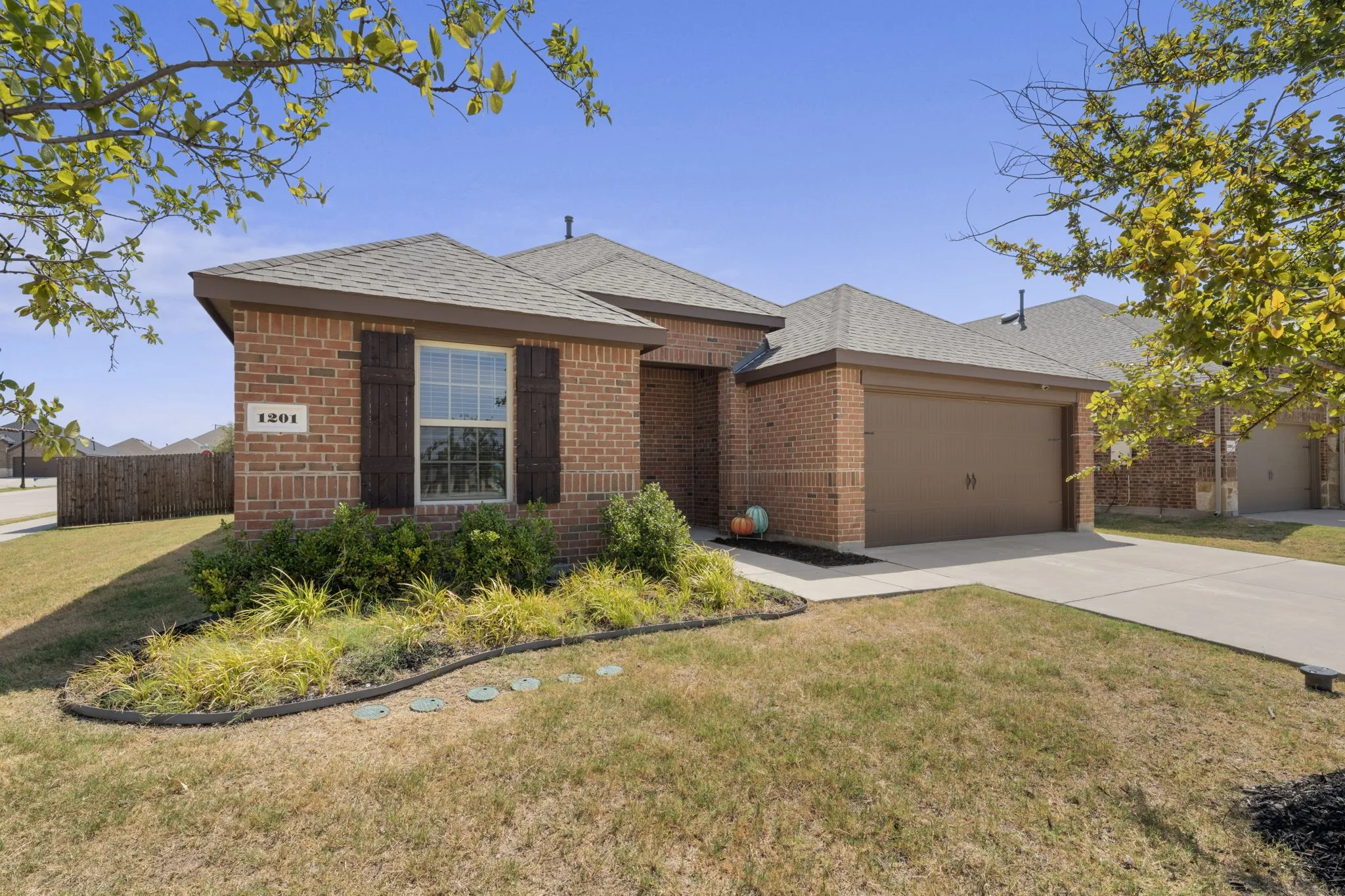 Single Family Residence For Sale in Collin County , 1201 Noble Stead Trail, Princeton, Texas 75407, 3 Bedroom, 2 Bathroom, 2 Garage spaces, 1,609 Sqft, built in 2022, mls#21375862, Real Estate Agent in Princeton, Homes For Sale in Collin county, Homes For Sale in Princeton, Realtor in Princeton Texas, Real Estate Brokerage Independent Realty Texas, Luminita Cordes Realtor