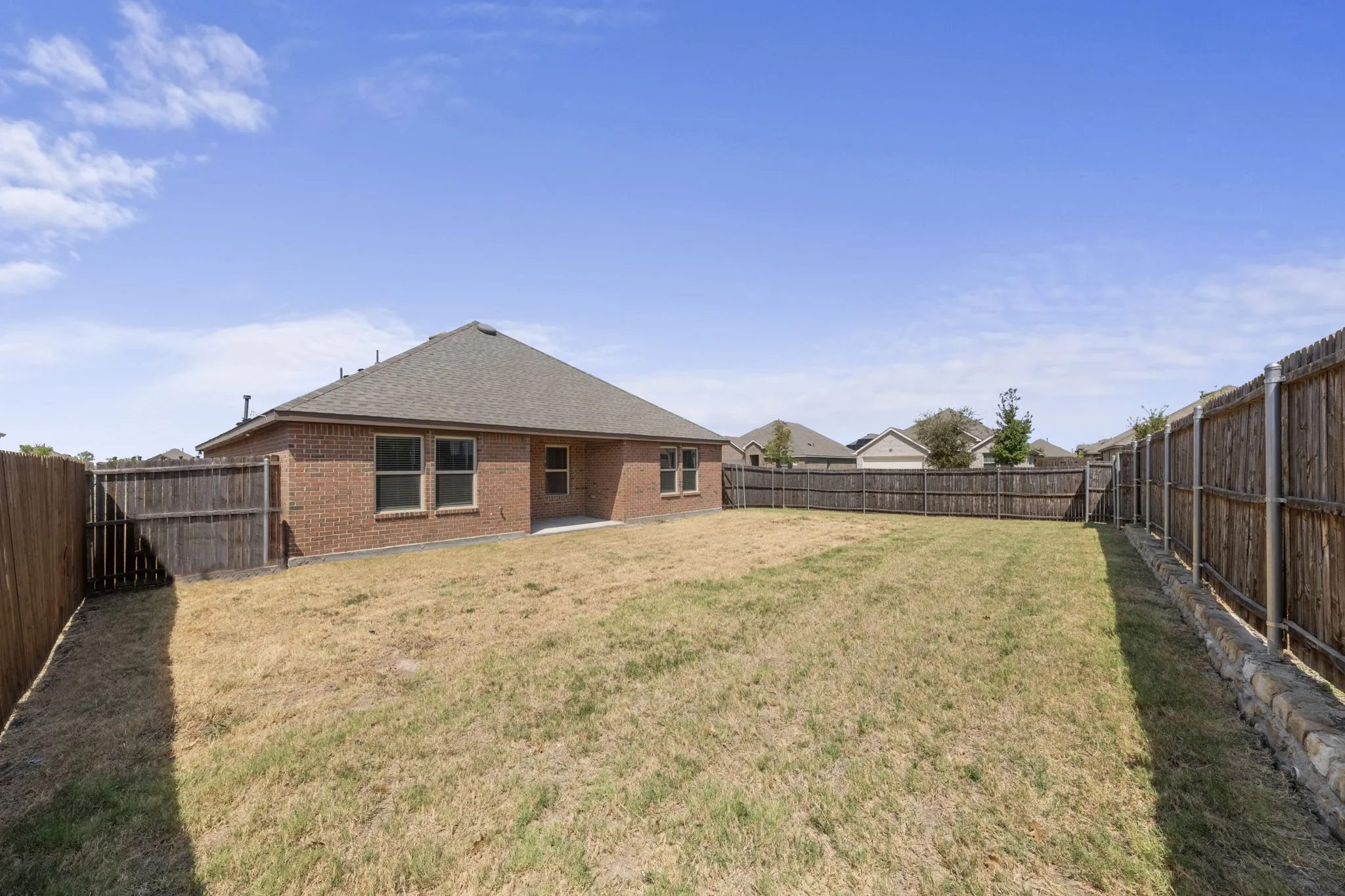 Single Family Residence For Sale in Collin County , 1201 Noble Stead Trail, Princeton, Texas 75407, 3 Bedroom, 2 Bathroom, 2 Garage spaces, 1,609 Sqft, built in 2022, mls#21375862, Real Estate Agent in Princeton, Homes For Sale in Collin county, Homes For Sale in Princeton, Realtor in Princeton Texas, Real Estate Brokerage Independent Realty Texas, Luminita Cordes Realtor