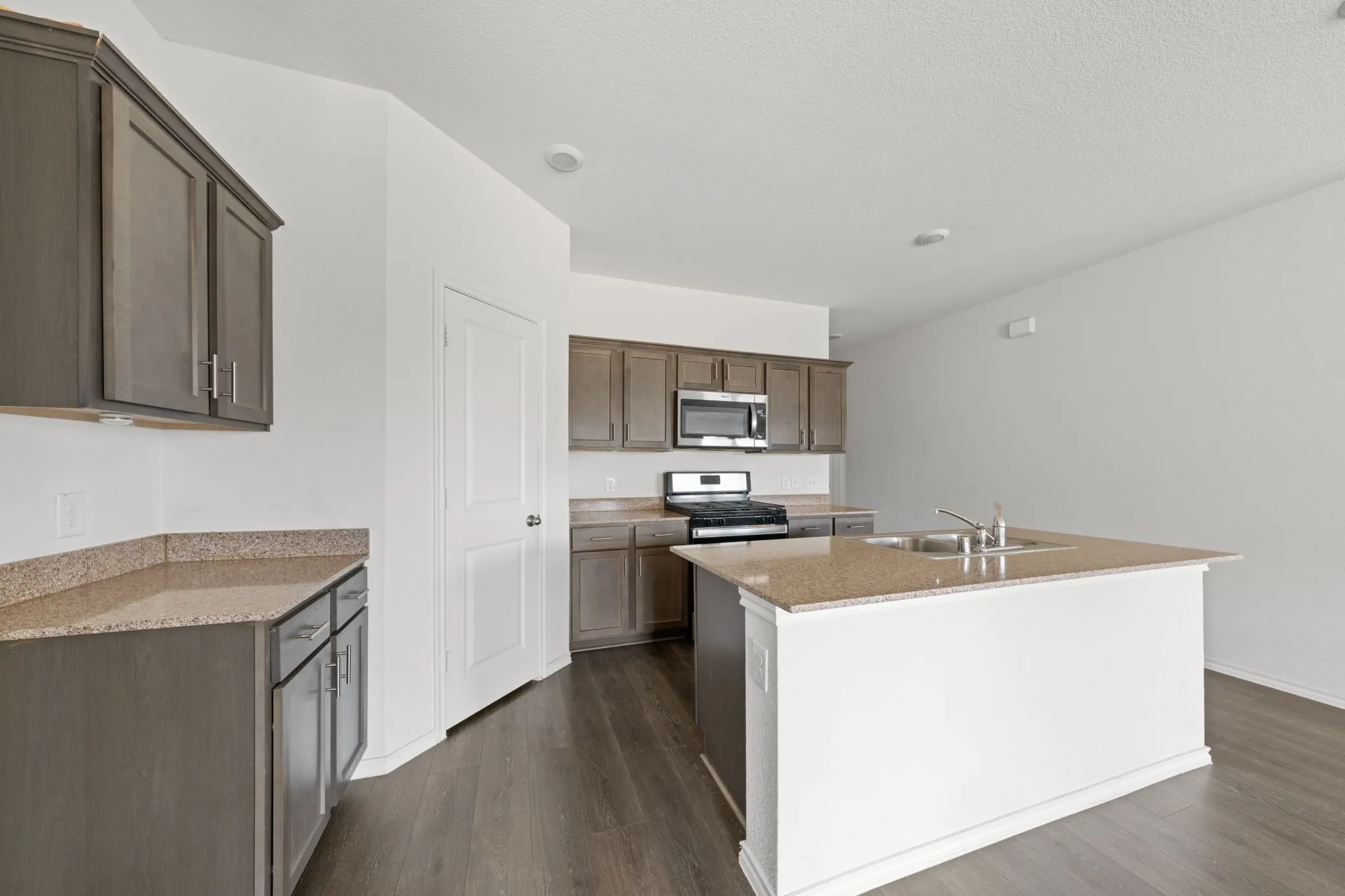 Single Family Residence For Sale in Collin County , 1201 Noble Stead Trail, Princeton, Texas 75407, 3 Bedroom, 2 Bathroom, 2 Garage spaces, 1,609 Sqft, built in 2022, mls#21375862, Real Estate Agent in Princeton, Homes For Sale in Collin county, Homes For Sale in Princeton, Realtor in Princeton Texas, Real Estate Brokerage Independent Realty Texas, Luminita Cordes Realtor