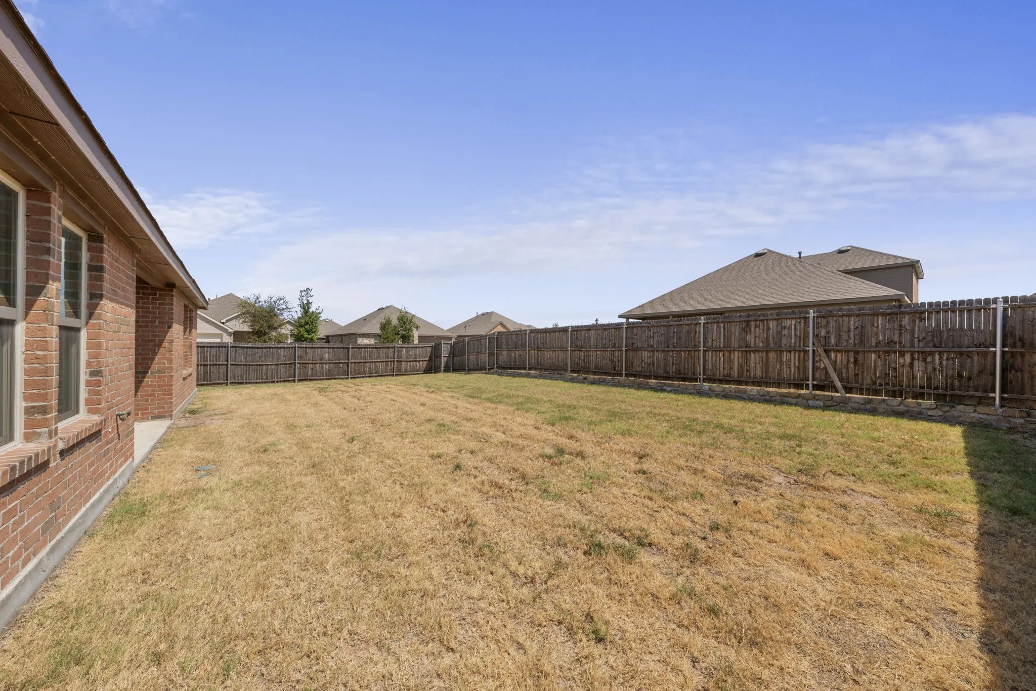 Single Family Residence For Sale in Collin County , 1201 Noble Stead Trail, Princeton, Texas 75407, 3 Bedroom, 2 Bathroom, 2 Garage spaces, 1,609 Sqft, built in 2022, mls#21375862, Real Estate Agent in Princeton, Homes For Sale in Collin county, Homes For Sale in Princeton, Realtor in Princeton Texas, Real Estate Brokerage Independent Realty Texas, Luminita Cordes Realtor