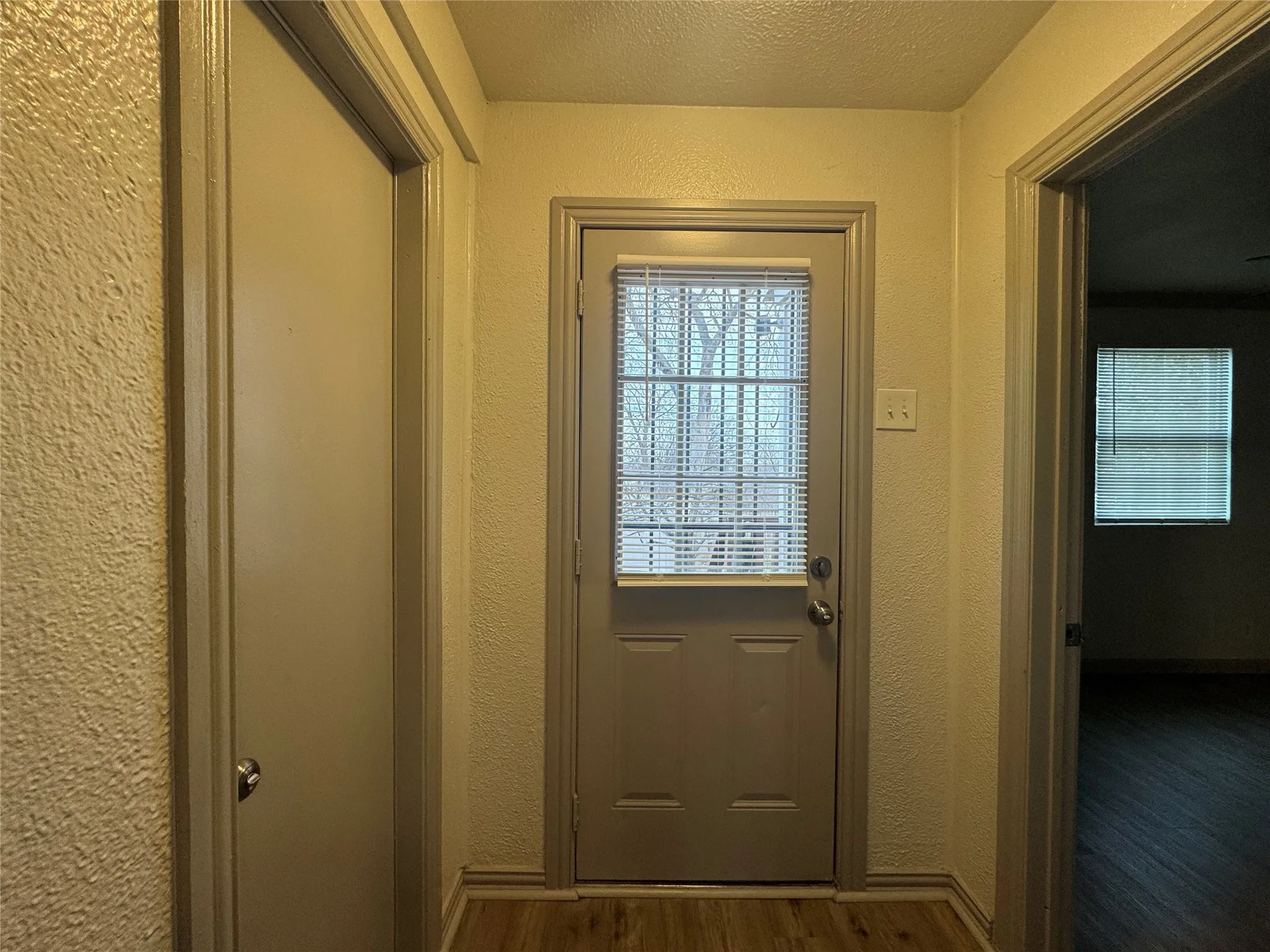 Single Family Residence For Rent in Dallas County , 310 Avenue J, Dallas, Texas 75203, 3 Bedroom, 1 Bathroom, 1 Garage spaces, 1,133 Sqft, built in 1946, mls#21381371, Real Estate Agent in Dallas, Homes For Rent in Dallas county, Homes For Rent in Dallas, Realtor in Dallas Texas, Real Estate Brokerage Independent Realty Texas, Luminita Cordes Realtor