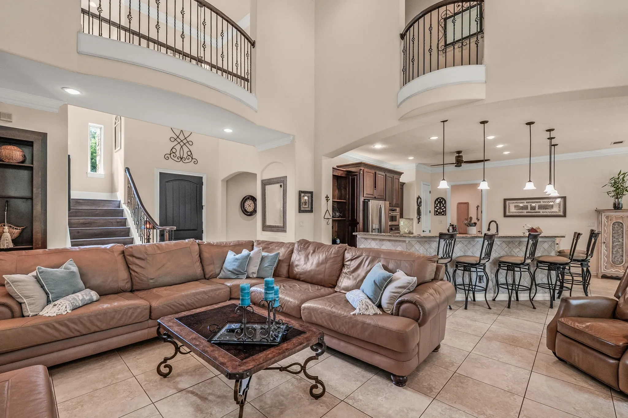 Single Family Residence For Sale in Grayson County , 700 Coffee Circle, Pottsboro, Texas 75076, 4 Bedroom, 4 Bathroom, 3 Garage spaces, 3,374 Sqft, built in 2007, mls#21378020, Real Estate Agent in Pottsboro, Homes For Sale in Grayson county, Homes For Sale in Pottsboro, Realtor in Pottsboro Texas, Real Estate Brokerage Independent Realty Texas, Luminita Cordes Realtor