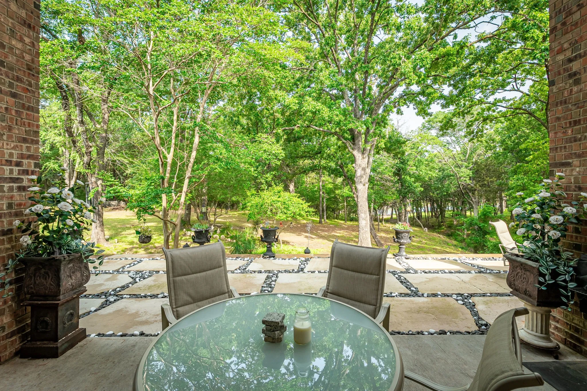 Single Family Residence For Sale in Grayson County , 700 Coffee Circle, Pottsboro, Texas 75076, 4 Bedroom, 4 Bathroom, 3 Garage spaces, 3,374 Sqft, built in 2007, mls#21378020, Real Estate Agent in Pottsboro, Homes For Sale in Grayson county, Homes For Sale in Pottsboro, Realtor in Pottsboro Texas, Real Estate Brokerage Independent Realty Texas, Luminita Cordes Realtor