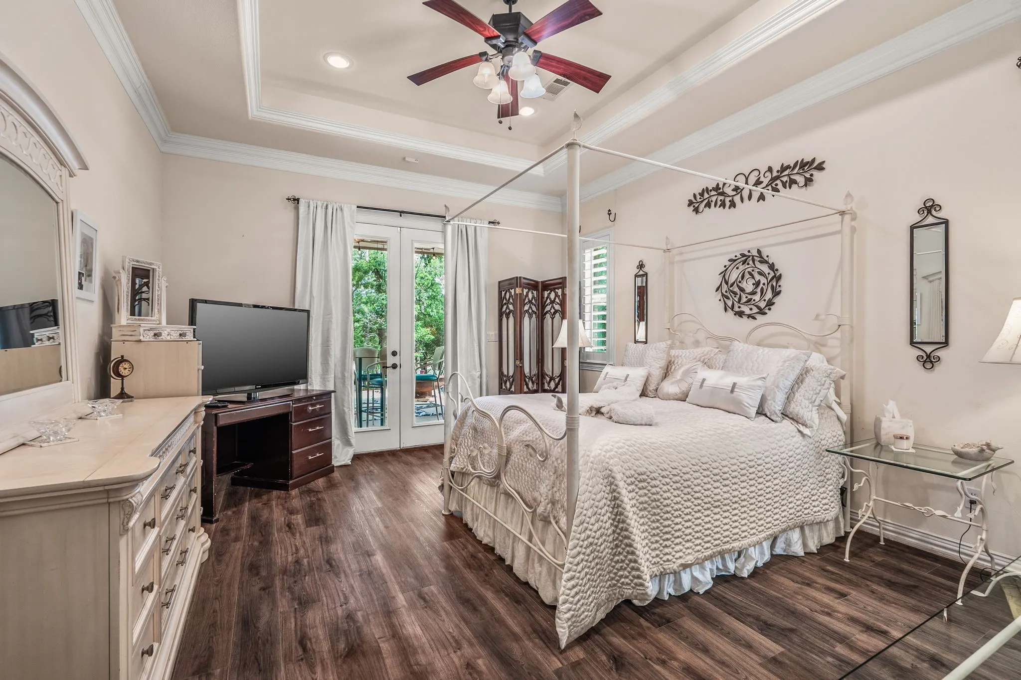 Single Family Residence For Sale in Grayson County , 700 Coffee Circle, Pottsboro, Texas 75076, 4 Bedroom, 4 Bathroom, 3 Garage spaces, 3,374 Sqft, built in 2007, mls#21378020, Real Estate Agent in Pottsboro, Homes For Sale in Grayson county, Homes For Sale in Pottsboro, Realtor in Pottsboro Texas, Real Estate Brokerage Independent Realty Texas, Luminita Cordes Realtor