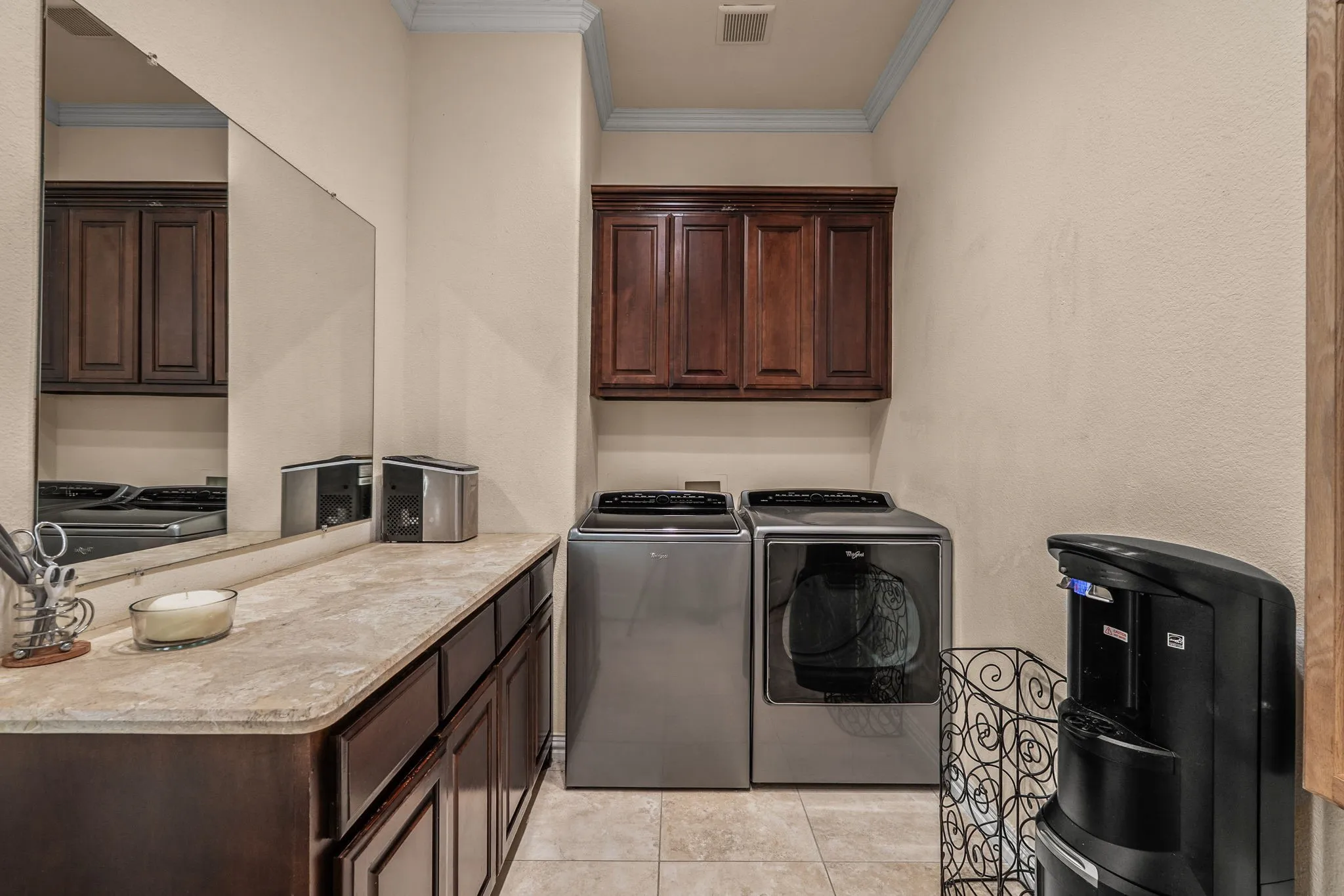 Single Family Residence For Sale in Grayson County , 700 Coffee Circle, Pottsboro, Texas 75076, 4 Bedroom, 4 Bathroom, 3 Garage spaces, 3,374 Sqft, built in 2007, mls#21378020, Real Estate Agent in Pottsboro, Homes For Sale in Grayson county, Homes For Sale in Pottsboro, Realtor in Pottsboro Texas, Real Estate Brokerage Independent Realty Texas, Luminita Cordes Realtor