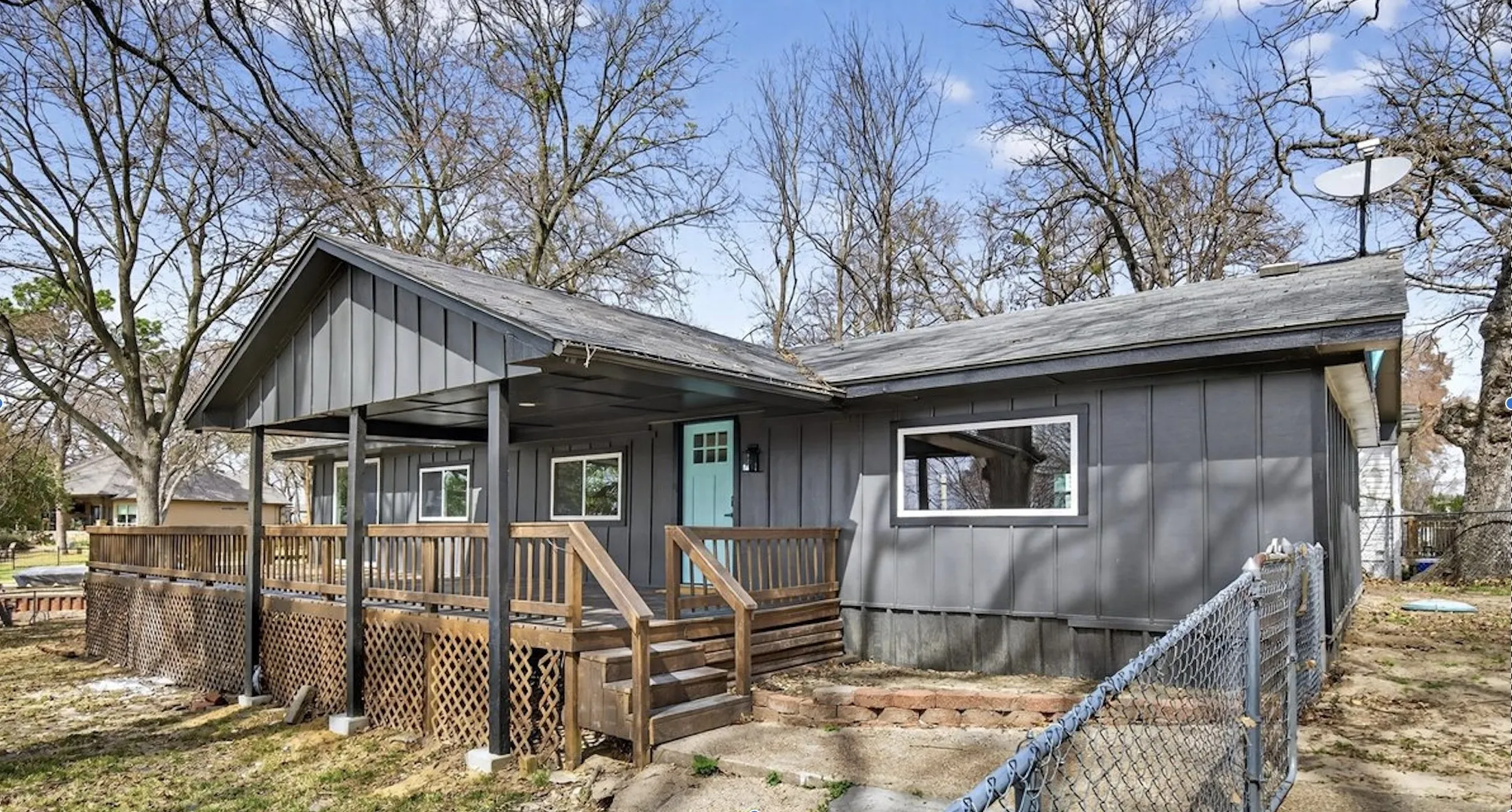 Manufactured Home For Sale in Henderson County , 107 Lakewood Drive, Mabank, Texas 75156, 4 Bedroom, 2 Bathroom, Garage spaces, 1,440 Sqft, built in 1976, mls#21381383, Real Estate Agent in Mabank, Homes For Sale in Henderson county, Homes For Sale in Mabank, Realtor in Mabank Texas, Real Estate Brokerage Independent Realty Texas, Luminita Cordes Realtor