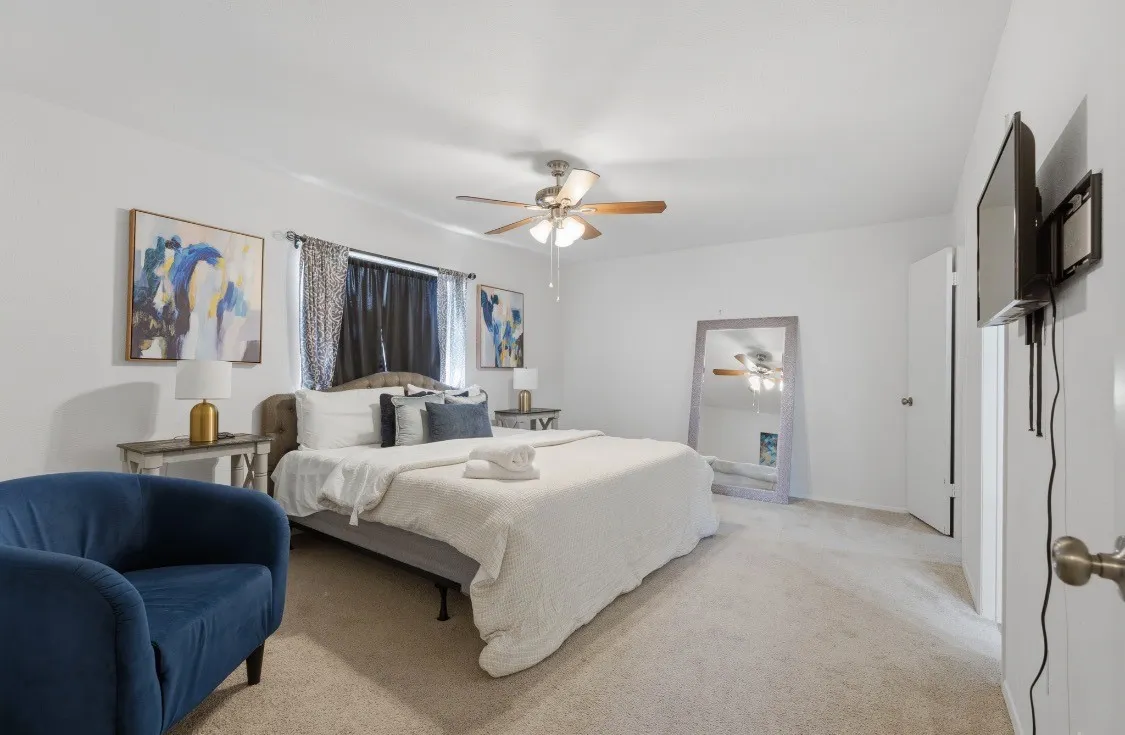 Single Family Residence For Sale in Denton County , 2213 Proctor Drive, Carrollton, Texas 75007, 3 Bedroom, 2 Bathroom, 2 Garage spaces, 2,831 Sqft, built in 1978, mls#21381387, Real Estate Agent in Carrollton, Homes For Sale in Denton county, Homes For Sale in Carrollton, Realtor in Carrollton Texas, Real Estate Brokerage Independent Realty Texas, Luminita Cordes Realtor