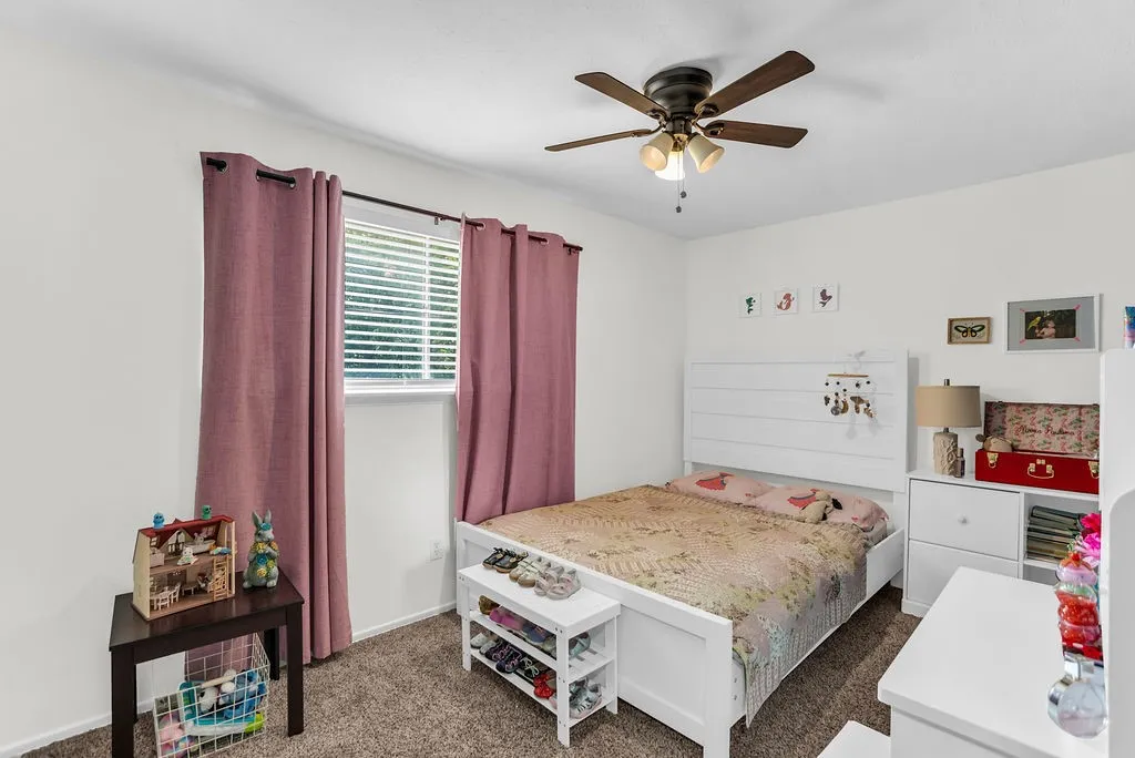 Single Family Residence For Rent in Dallas County , 2416 Summer Place Drive, Irving, Texas 75062, 3 Bedroom, 2 Bathroom, 2 Garage spaces, 1,796 Sqft, built in 1964, mls#21381389, Real Estate Agent in Irving, Homes For Rent in Dallas county, Homes For Rent in Irving, Realtor in Irving Texas, Real Estate Brokerage Independent Realty Texas, Luminita Cordes Realtor