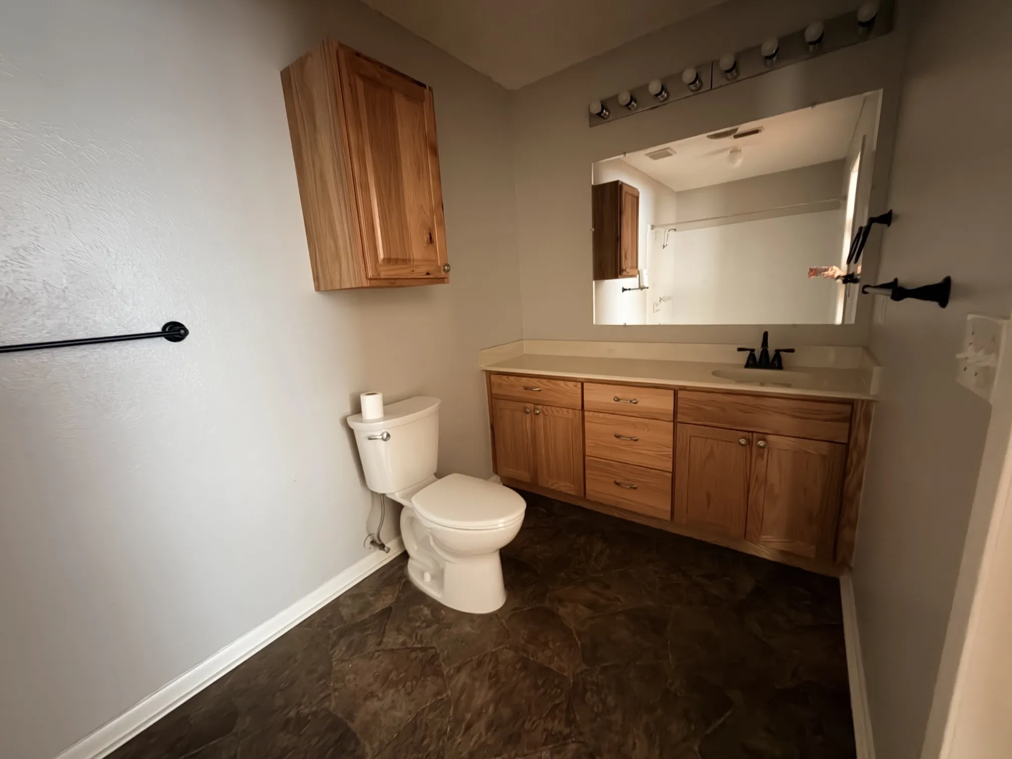 Single Family Residence For Sale in Grayson County , 2307 Arapaho Drive, Denison, Texas 75020, 2 Bedroom, 2 Bathroom, 2 Garage spaces, 1,239 Sqft, built in 1983, mls#21376585, Real Estate Agent in Denison, Homes For Sale in Grayson county, Homes For Sale in Denison, Realtor in Denison Texas, Real Estate Brokerage Independent Realty Texas, Luminita Cordes Realtor