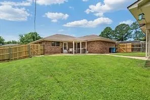 Single Family Residence For Sale in Grayson County , 2307 Arapaho Drive, Denison, Texas 75020, 2 Bedroom, 2 Bathroom, 2 Garage spaces, 1,239 Sqft, built in 1983, mls#21376585, Real Estate Agent in Denison, Homes For Sale in Grayson county, Homes For Sale in Denison, Realtor in Denison Texas, Real Estate Brokerage Independent Realty Texas, Luminita Cordes Realtor