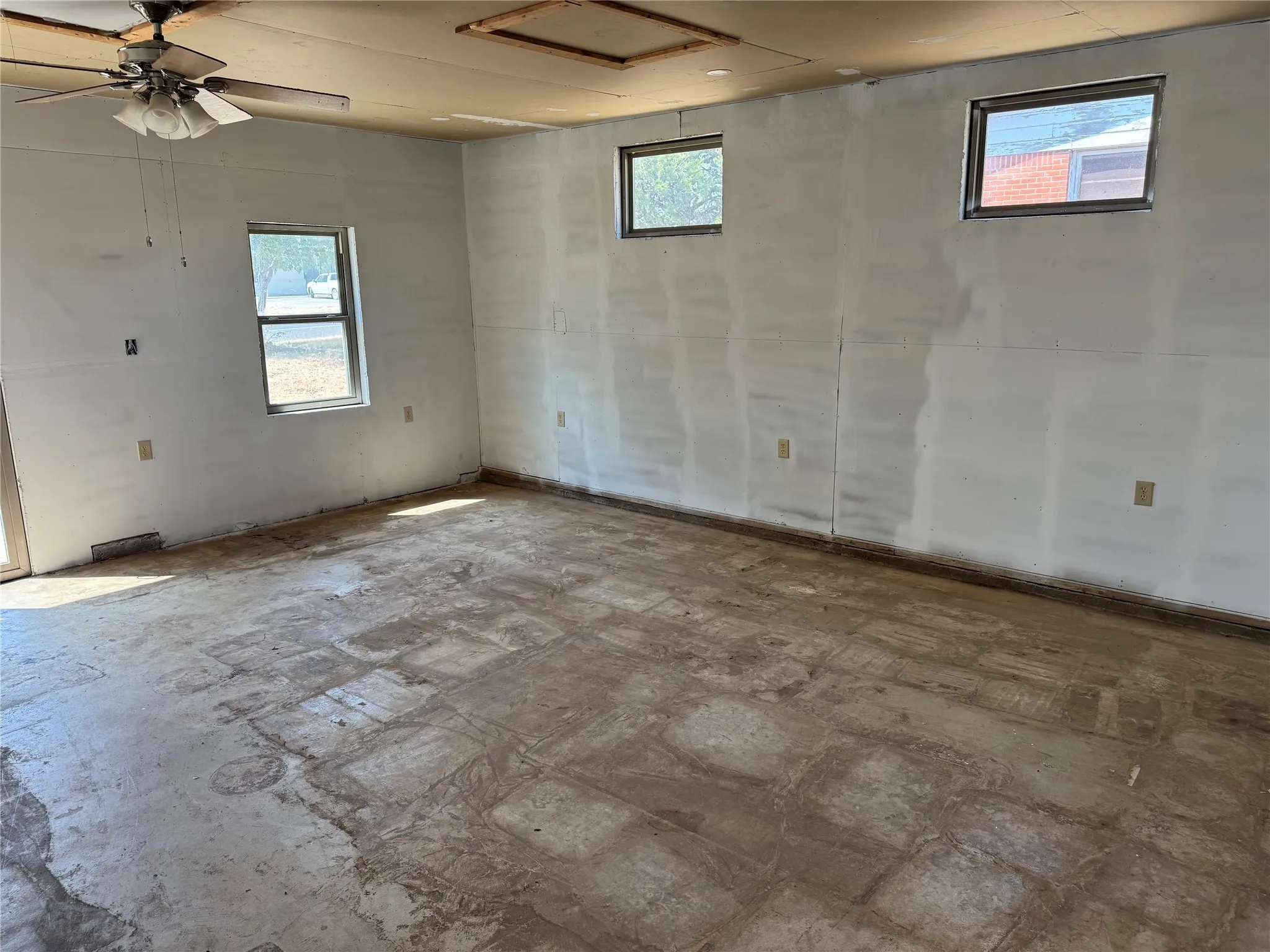 Bonus room (enclosed garage unfinished). Think of all the possibilities!