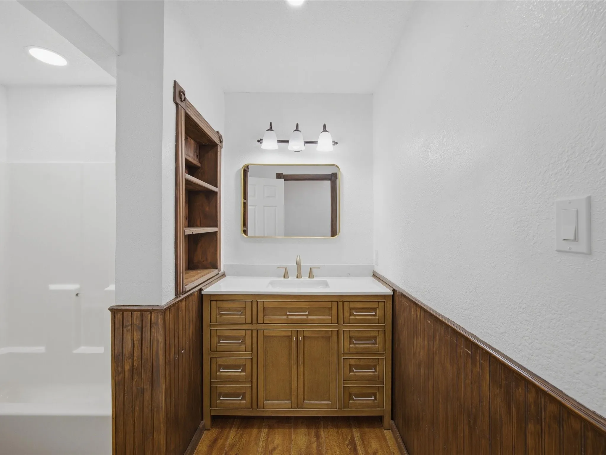 Single Family Residence For Sale in Wise County , 2971 E Highway 114, Boyd, Texas 76023, 3 Bedroom, 2 Bathroom, Garage spaces, 1,736 Sqft, built in 1975, mls#21381311, Real Estate Agent in Boyd, Homes For Sale in Wise county, Homes For Sale in Boyd, Realtor in Boyd Texas, Real Estate Brokerage Independent Realty Texas, Luminita Cordes Realtor