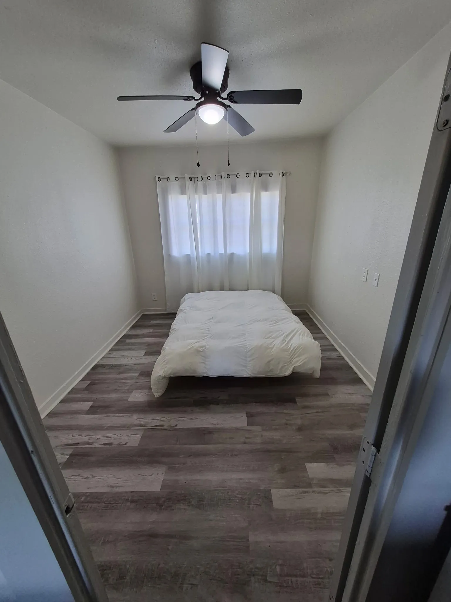 Single Family Residence For Sale in Montague County , 406 Broad Street, Nocona, Texas 76255, 3 Bedroom, 1 Bathroom, Garage spaces, 1,200 Sqft, built in 1930, mls#21381407, Real Estate Agent in Nocona, Homes For Sale in Montague county, Homes For Sale in Nocona, Realtor in Nocona Texas, Real Estate Brokerage Independent Realty Texas, Luminita Cordes Realtor