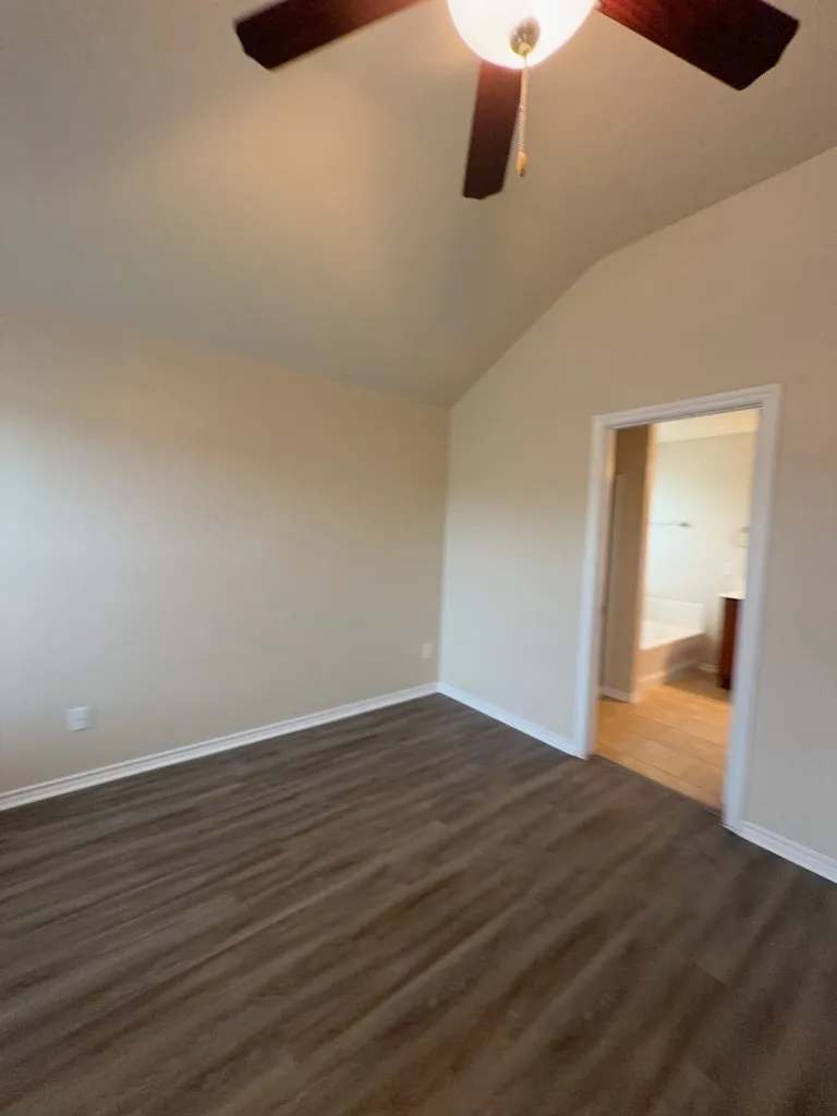 Single Family Residence For Rent in Hood County , 7306 Mistletoe Trail, Granbury, Texas 76048, 4 Bedroom, 4 Bathroom, 2 Garage spaces, 1,747 Sqft, built in 2014, mls#21381408, Real Estate Agent in Granbury, Homes For Rent in Hood county, Homes For Rent in Granbury, Realtor in Granbury Texas, Real Estate Brokerage Independent Realty Texas, Luminita Cordes Realtor