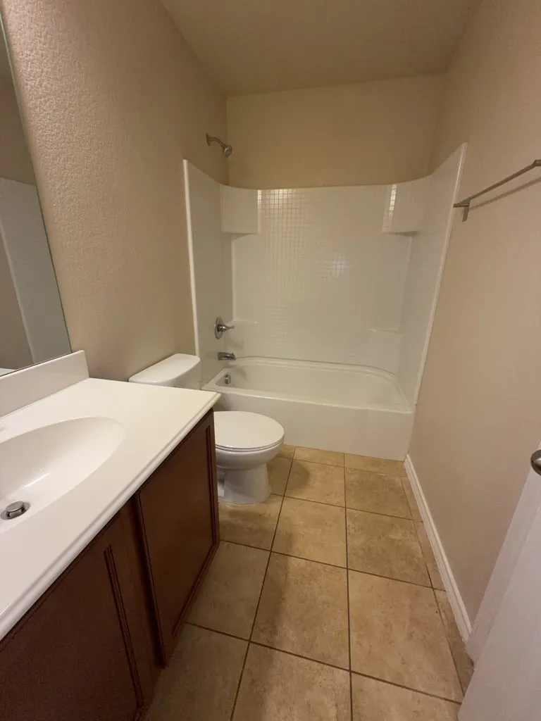 Single Family Residence For Rent in Hood County , 7306 Mistletoe Trail, Granbury, Texas 76048, 4 Bedroom, 4 Bathroom, 2 Garage spaces, 1,747 Sqft, built in 2014, mls#21381408, Real Estate Agent in Granbury, Homes For Rent in Hood county, Homes For Rent in Granbury, Realtor in Granbury Texas, Real Estate Brokerage Independent Realty Texas, Luminita Cordes Realtor