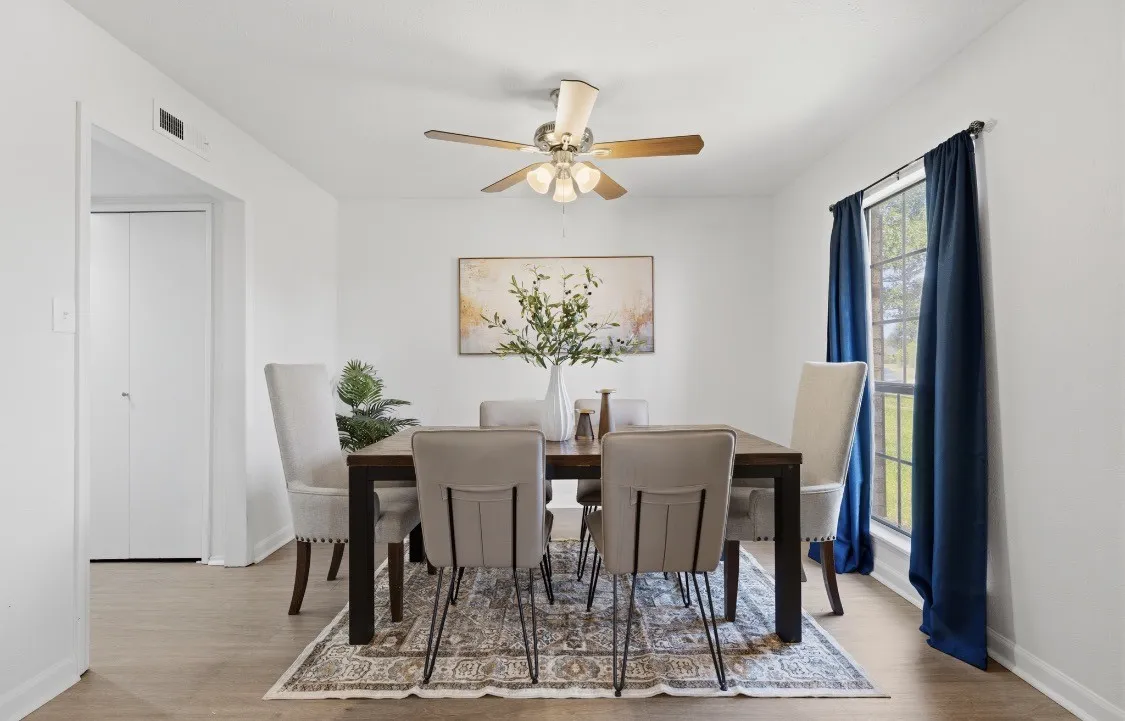Single Family Residence For Rent in Denton County , 2213 Proctor Drive, Carrollton, Texas 75007, 3 Bedroom, 2 Bathroom, 2 Garage spaces, 2,831 Sqft, built in 1978, mls#21381412, Real Estate Agent in Carrollton, Homes For Rent in Denton county, Homes For Rent in Carrollton, Realtor in Carrollton Texas, Real Estate Brokerage Independent Realty Texas, Luminita Cordes Realtor