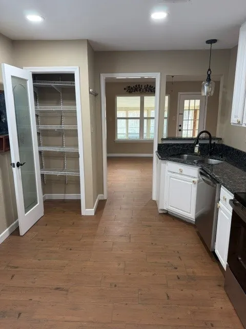 Condominium For Sale in Tarrant County , 1828 Maplewood Trail, Colleyville, Texas 76034, 2 Bedroom, 2 Bathroom, 1 Garage spaces, 1,091 Sqft, built in 1986, mls#21381355, Real Estate Agent in Colleyville, Homes For Sale in Tarrant county, Homes For Sale in Colleyville, Realtor in Colleyville Texas, Real Estate Brokerage Independent Realty Texas, Luminita Cordes Realtor
