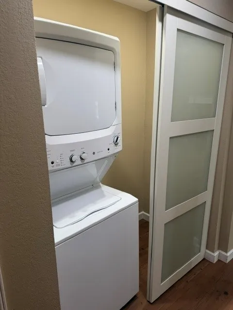 Condominium For Sale in Tarrant County , 1828 Maplewood Trail, Colleyville, Texas 76034, 2 Bedroom, 2 Bathroom, 1 Garage spaces, 1,091 Sqft, built in 1986, mls#21381355, Real Estate Agent in Colleyville, Homes For Sale in Tarrant county, Homes For Sale in Colleyville, Realtor in Colleyville Texas, Real Estate Brokerage Independent Realty Texas, Luminita Cordes Realtor