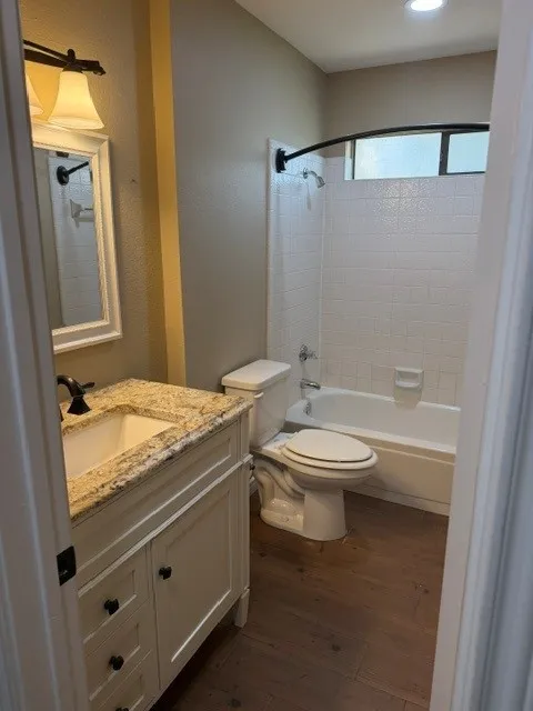 Condominium For Sale in Tarrant County , 1828 Maplewood Trail, Colleyville, Texas 76034, 2 Bedroom, 2 Bathroom, 1 Garage spaces, 1,091 Sqft, built in 1986, mls#21381355, Real Estate Agent in Colleyville, Homes For Sale in Tarrant county, Homes For Sale in Colleyville, Realtor in Colleyville Texas, Real Estate Brokerage Independent Realty Texas, Luminita Cordes Realtor
