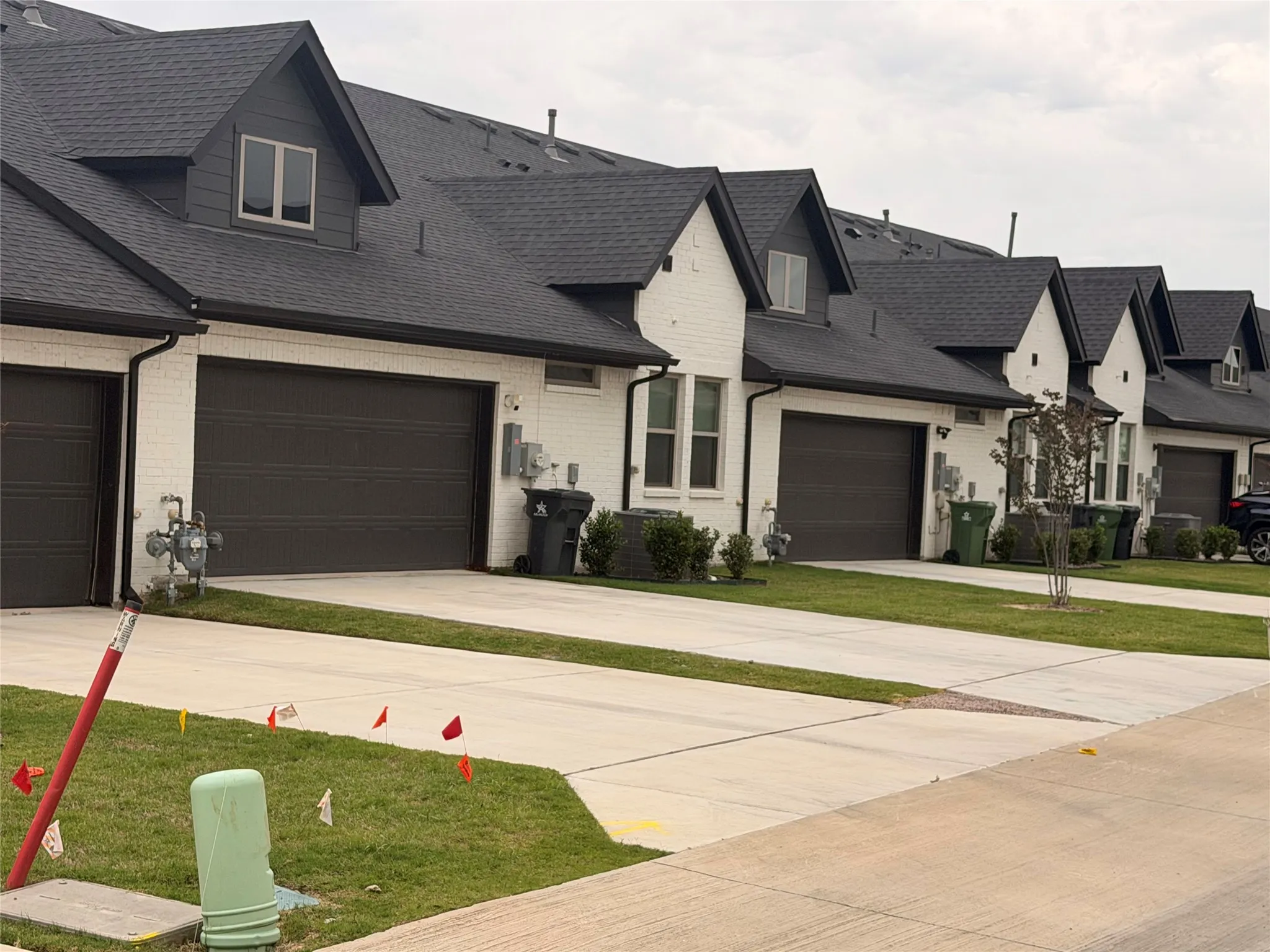 Townhouse For Rent in Tarrant County , 1420 Rose Willow Way, Arlington, Texas 76005, 2 Bedroom, 2 Bathroom, 2 Garage spaces, 1,734 Sqft, built in 2022, mls#21381413, Real Estate Agent in Arlington, Homes For Rent in Tarrant county, Homes For Rent in Arlington, Realtor in Arlington Texas, Real Estate Brokerage Independent Realty Texas, Luminita Cordes Realtor