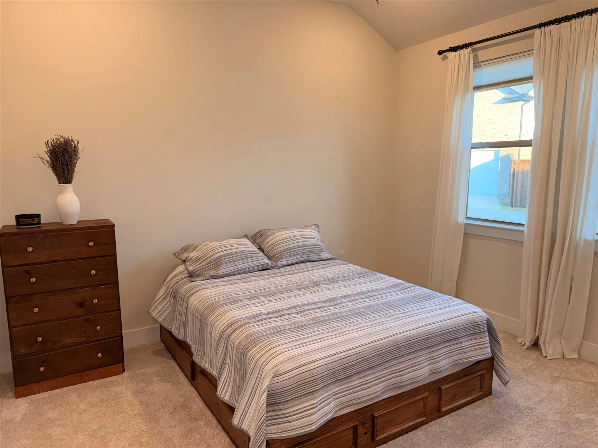 Townhouse For Rent in Tarrant County , 1420 Rose Willow Way, Arlington, Texas 76005, 2 Bedroom, 2 Bathroom, 2 Garage spaces, 1,734 Sqft, built in 2022, mls#21381413, Real Estate Agent in Arlington, Homes For Rent in Tarrant county, Homes For Rent in Arlington, Realtor in Arlington Texas, Real Estate Brokerage Independent Realty Texas, Luminita Cordes Realtor