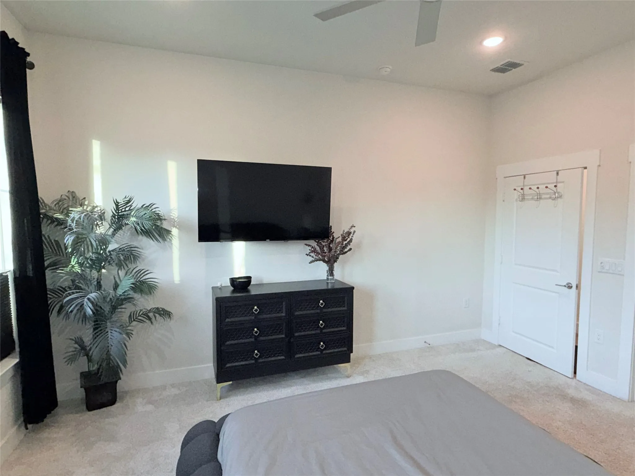 Townhouse For Rent in Tarrant County , 1420 Rose Willow Way, Arlington, Texas 76005, 2 Bedroom, 2 Bathroom, 2 Garage spaces, 1,734 Sqft, built in 2022, mls#21381413, Real Estate Agent in Arlington, Homes For Rent in Tarrant county, Homes For Rent in Arlington, Realtor in Arlington Texas, Real Estate Brokerage Independent Realty Texas, Luminita Cordes Realtor