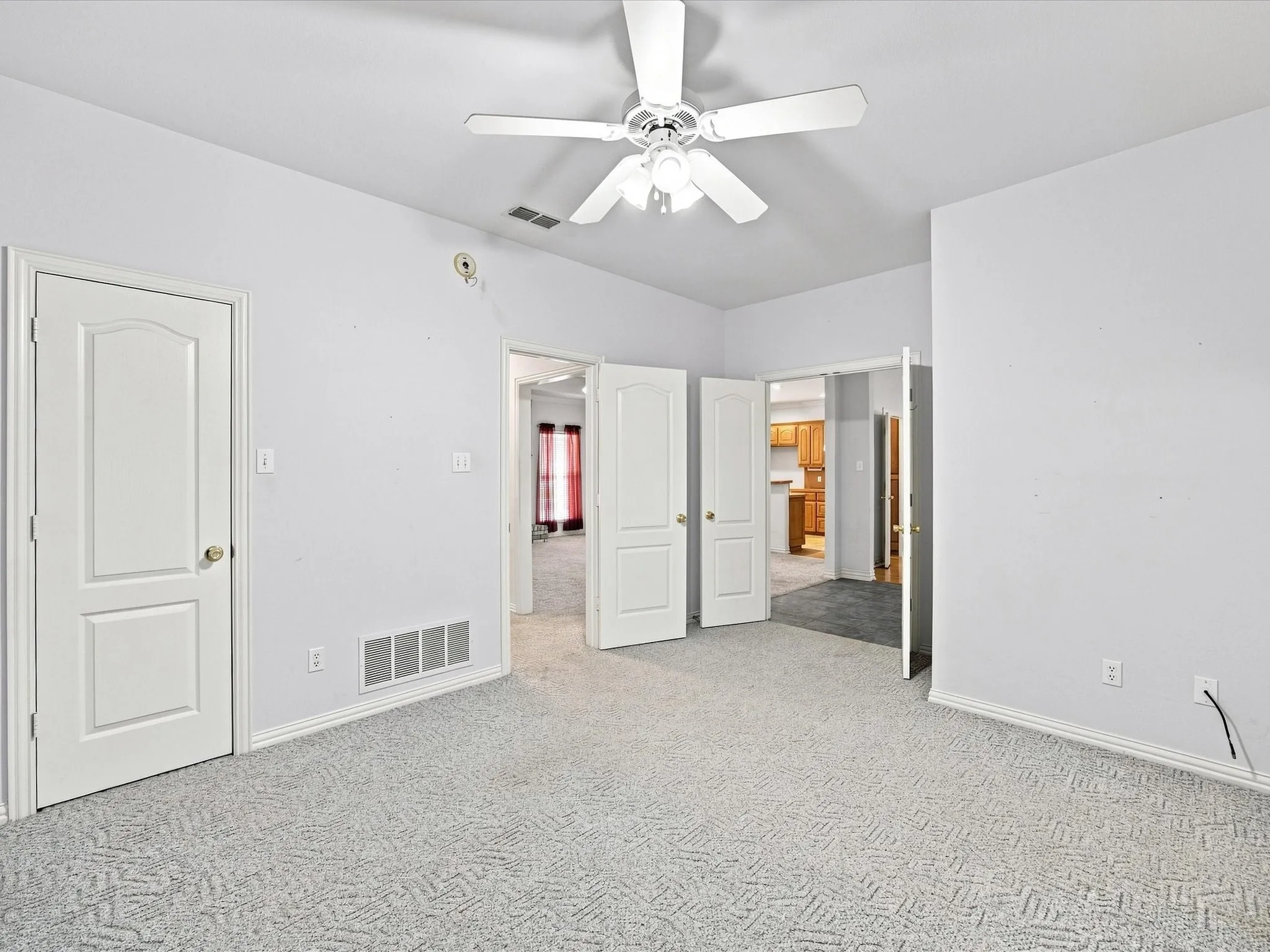 Single Family Residence For Sale in Wise County , 401 Faith Trail, Paradise, Texas 76073, 4 Bedroom, 3 Bathroom, 2 Garage spaces, 2,387 Sqft, built in 1998, mls#21381398, Real Estate Agent in Paradise, Homes For Sale in Wise county, Homes For Sale in Paradise, Realtor in Paradise Texas, Real Estate Brokerage Independent Realty Texas, Luminita Cordes Realtor