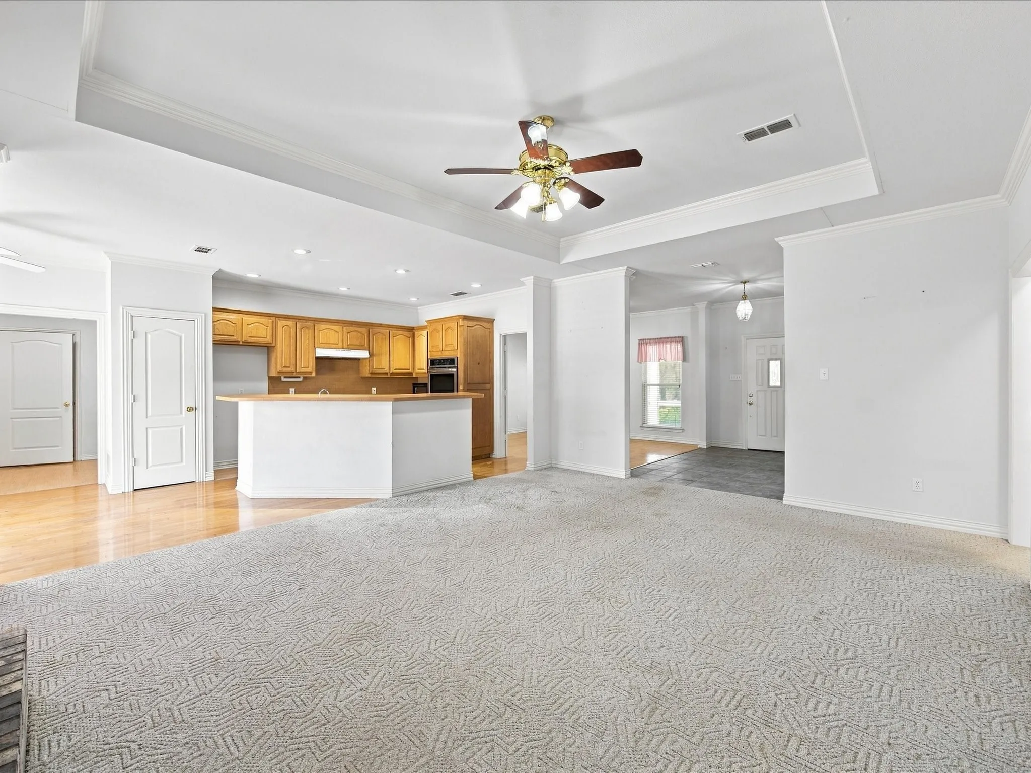 Single Family Residence For Sale in Wise County , 401 Faith Trail, Paradise, Texas 76073, 4 Bedroom, 3 Bathroom, 2 Garage spaces, 2,387 Sqft, built in 1998, mls#21381398, Real Estate Agent in Paradise, Homes For Sale in Wise county, Homes For Sale in Paradise, Realtor in Paradise Texas, Real Estate Brokerage Independent Realty Texas, Luminita Cordes Realtor