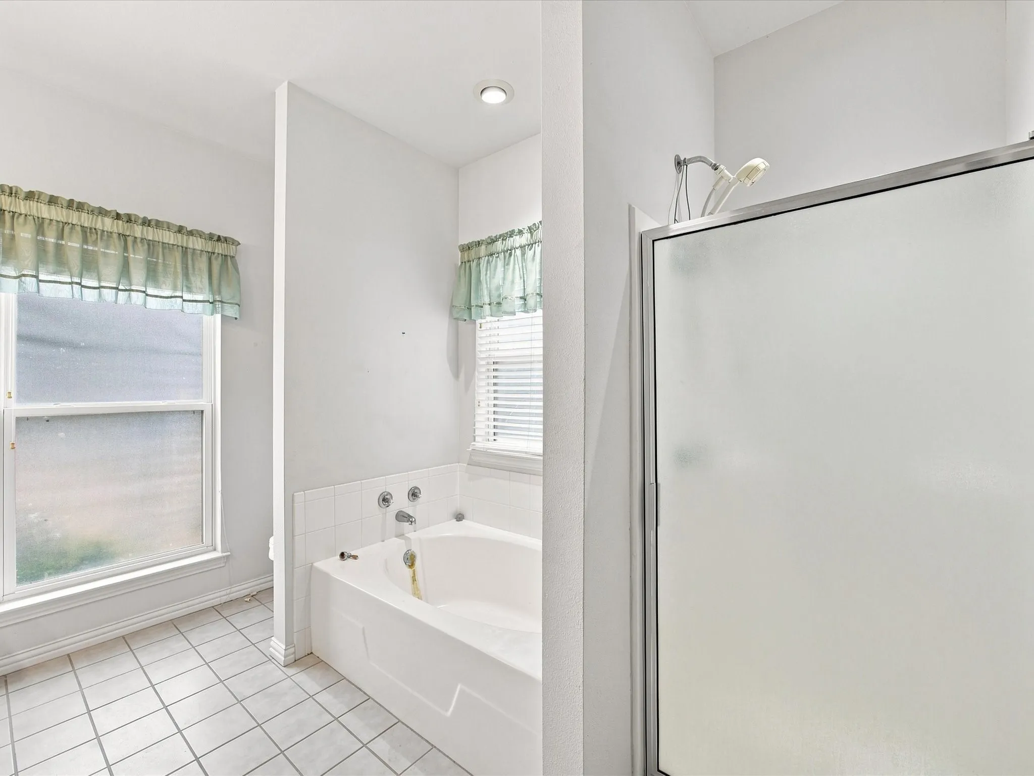 Single Family Residence For Sale in Wise County , 401 Faith Trail, Paradise, Texas 76073, 4 Bedroom, 3 Bathroom, 2 Garage spaces, 2,387 Sqft, built in 1998, mls#21381398, Real Estate Agent in Paradise, Homes For Sale in Wise county, Homes For Sale in Paradise, Realtor in Paradise Texas, Real Estate Brokerage Independent Realty Texas, Luminita Cordes Realtor