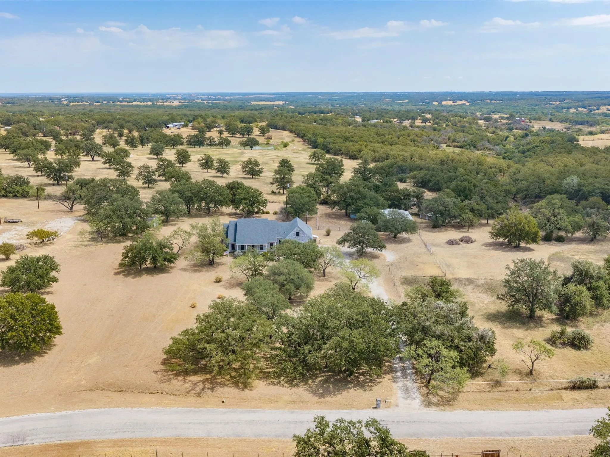 Single Family Residence For Sale in Wise County , 401 Faith Trail, Paradise, Texas 76073, 4 Bedroom, 3 Bathroom, 2 Garage spaces, 2,387 Sqft, built in 1998, mls#21381398, Real Estate Agent in Paradise, Homes For Sale in Wise county, Homes For Sale in Paradise, Realtor in Paradise Texas, Real Estate Brokerage Independent Realty Texas, Luminita Cordes Realtor