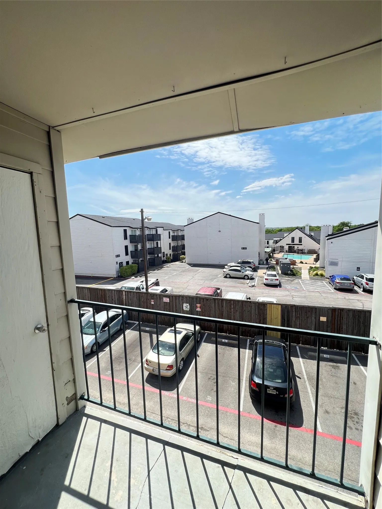Condominium For Rent in Dallas County , 9520 Royal Lane 324, Dallas, Texas 75243, 1 Bedroom, 1 Bathroom, Garage spaces, 433 Sqft, built in 1983, mls#21381421, Real Estate Agent in Dallas, Homes For Rent in Dallas county, Homes For Rent in Dallas, Realtor in Dallas Texas, Real Estate Brokerage Independent Realty Texas, Luminita Cordes Realtor