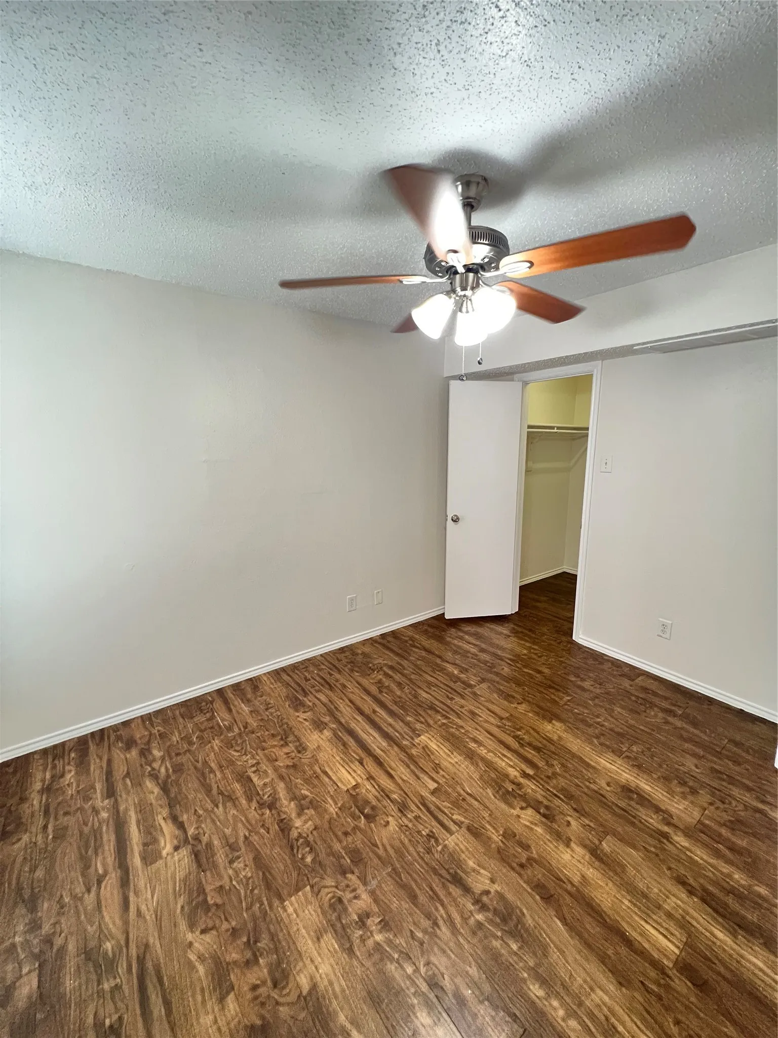 Condominium For Rent in Dallas County , 9520 Royal Lane 324, Dallas, Texas 75243, 1 Bedroom, 1 Bathroom, Garage spaces, 433 Sqft, built in 1983, mls#21381421, Real Estate Agent in Dallas, Homes For Rent in Dallas county, Homes For Rent in Dallas, Realtor in Dallas Texas, Real Estate Brokerage Independent Realty Texas, Luminita Cordes Realtor