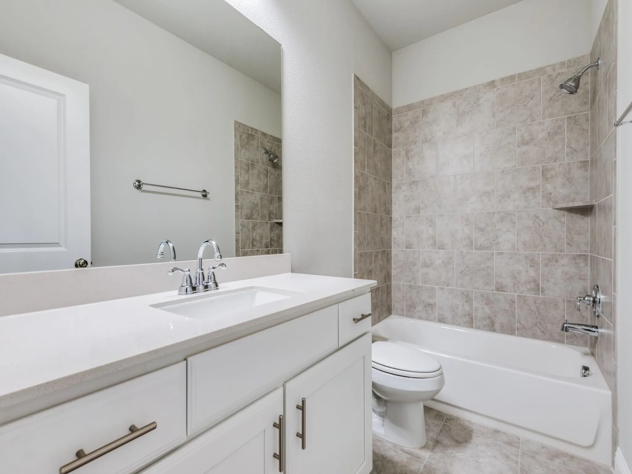 Townhouse For Rent in Denton County , 1036 Foxglove Drive, Carrollton, Texas 75007, 3 Bedroom, 3 Bathroom, 2 Garage spaces, 1,835 Sqft, built in 2018, mls#21379963, Real Estate Agent in Carrollton, Homes For Rent in Denton county, Homes For Rent in Carrollton, Realtor in Carrollton Texas, Real Estate Brokerage Independent Realty Texas, Luminita Cordes Realtor