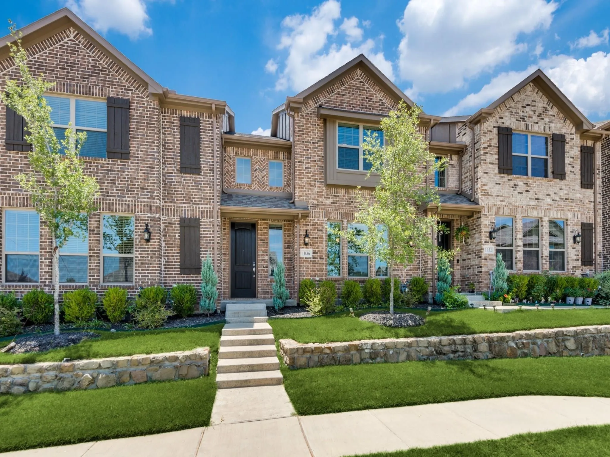 Townhouse For Rent in Denton County , 1036 Foxglove Drive, Carrollton, Texas 75007, 3 Bedroom, 3 Bathroom, 2 Garage spaces, 1,835 Sqft, built in 2018, mls#21379963, Real Estate Agent in Carrollton, Homes For Rent in Denton county, Homes For Rent in Carrollton, Realtor in Carrollton Texas, Real Estate Brokerage Independent Realty Texas, Luminita Cordes Realtor