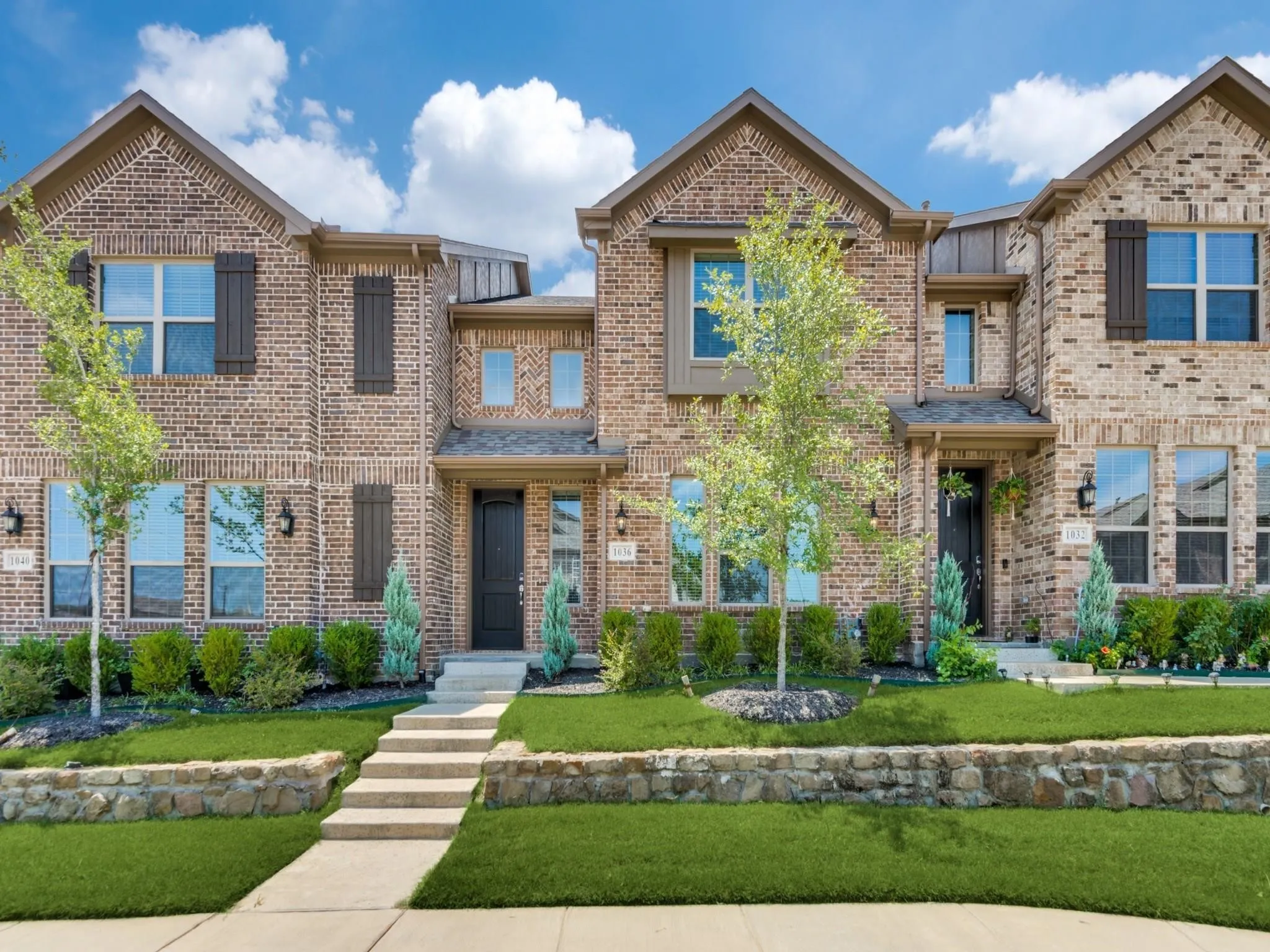 Townhouse For Rent in Denton County , 1036 Foxglove Drive, Carrollton, Texas 75007, 3 Bedroom, 3 Bathroom, 2 Garage spaces, 1,835 Sqft, built in 2018, mls#21379963, Real Estate Agent in Carrollton, Homes For Rent in Denton county, Homes For Rent in Carrollton, Realtor in Carrollton Texas, Real Estate Brokerage Independent Realty Texas, Luminita Cordes Realtor