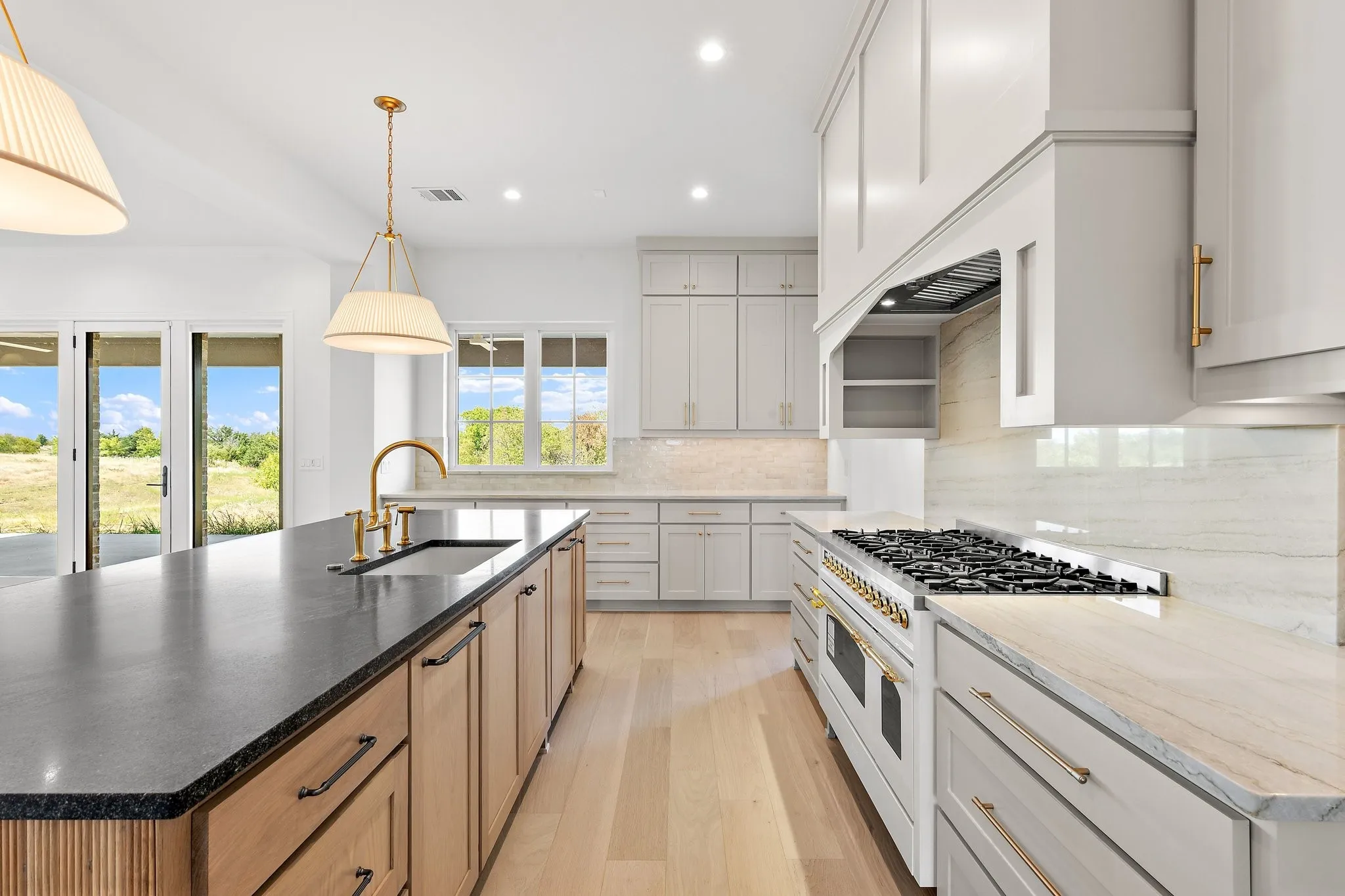 Single Family Residence For Sale in Denton County , 1111 Lakeway Drive, Sanger, Texas 76266, 4 Bedroom, 5 Bathroom, 3 Garage spaces, 5,067 Sqft, built in 2026, mls#21380974, Real Estate Agent in Sanger, Homes For Sale in Denton county, Homes For Sale in Sanger, Realtor in Sanger Texas, Real Estate Brokerage Independent Realty Texas, Luminita Cordes Realtor