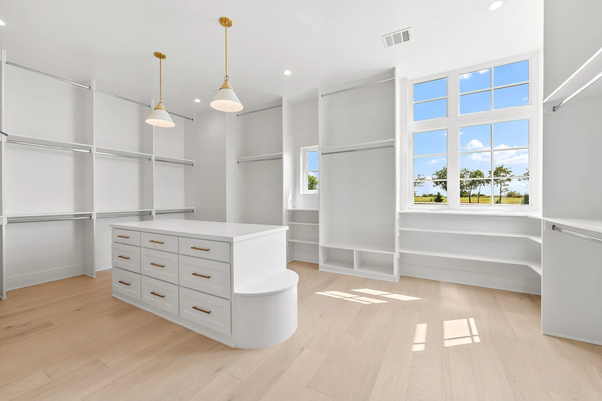 Single Family Residence For Sale in Denton County , 1111 Lakeway Drive, Sanger, Texas 76266, 4 Bedroom, 5 Bathroom, 3 Garage spaces, 5,067 Sqft, built in 2026, mls#21380974, Real Estate Agent in Sanger, Homes For Sale in Denton county, Homes For Sale in Sanger, Realtor in Sanger Texas, Real Estate Brokerage Independent Realty Texas, Luminita Cordes Realtor