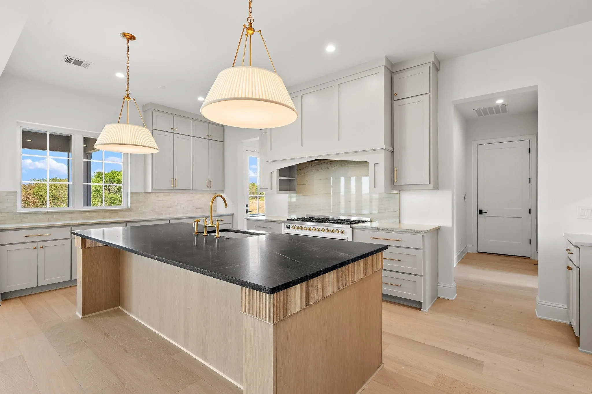 Single Family Residence For Sale in Denton County , 1111 Lakeway Drive, Sanger, Texas 76266, 4 Bedroom, 5 Bathroom, 3 Garage spaces, 5,067 Sqft, built in 2026, mls#21380974, Real Estate Agent in Sanger, Homes For Sale in Denton county, Homes For Sale in Sanger, Realtor in Sanger Texas, Real Estate Brokerage Independent Realty Texas, Luminita Cordes Realtor