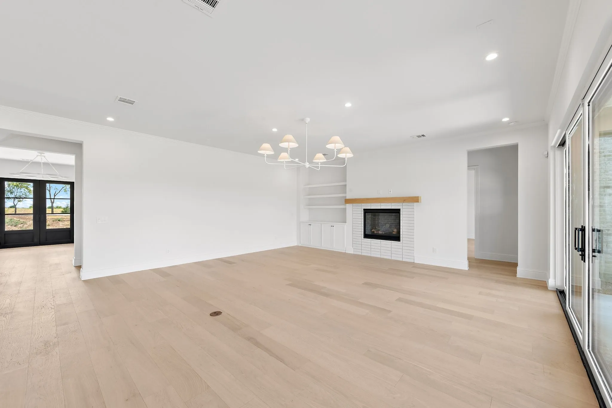 Single Family Residence For Sale in Denton County , 1111 Lakeway Drive, Sanger, Texas 76266, 4 Bedroom, 5 Bathroom, 3 Garage spaces, 5,067 Sqft, built in 2026, mls#21380974, Real Estate Agent in Sanger, Homes For Sale in Denton county, Homes For Sale in Sanger, Realtor in Sanger Texas, Real Estate Brokerage Independent Realty Texas, Luminita Cordes Realtor