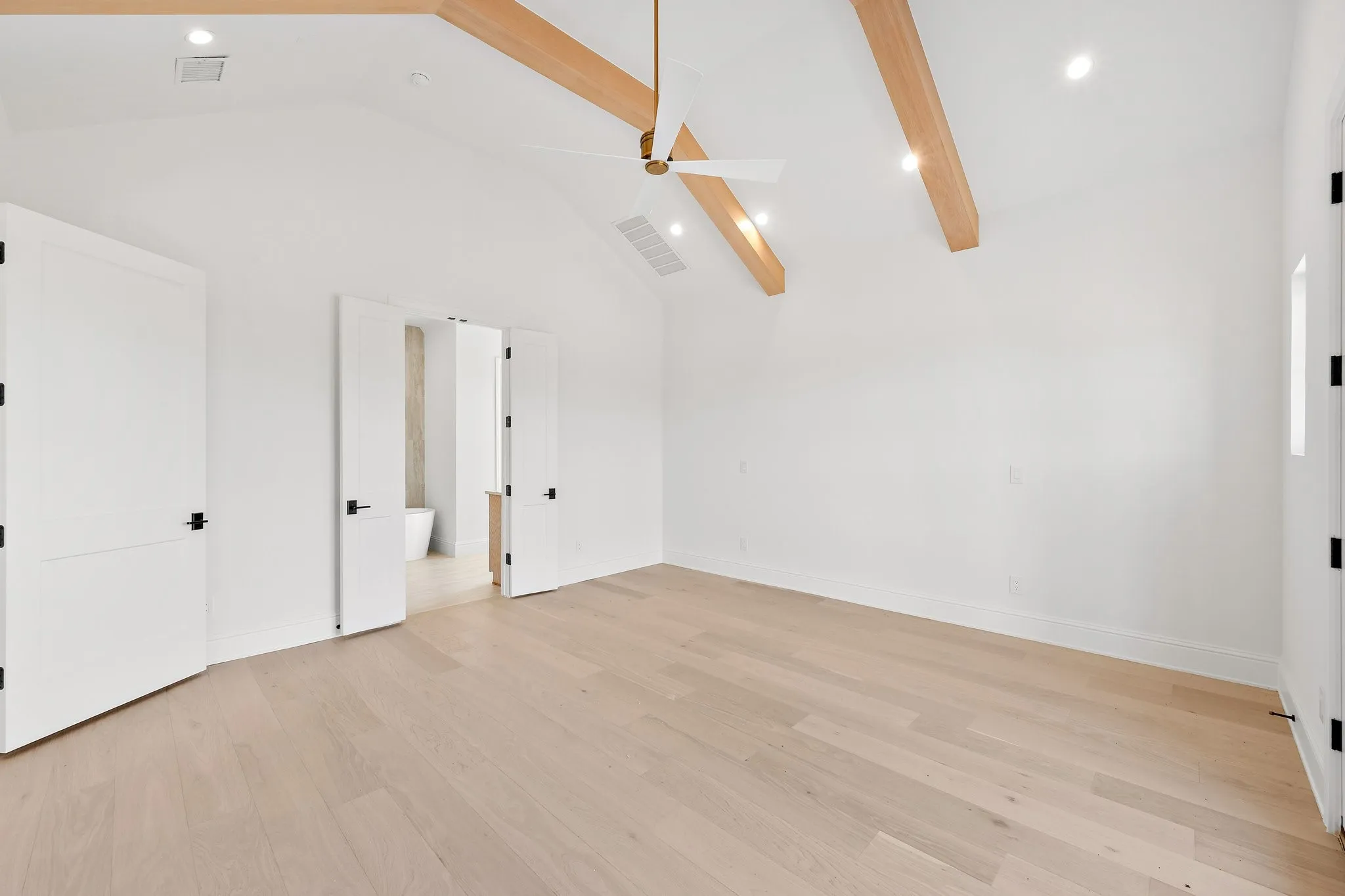 Single Family Residence For Sale in Denton County , 1111 Lakeway Drive, Sanger, Texas 76266, 4 Bedroom, 5 Bathroom, 3 Garage spaces, 5,067 Sqft, built in 2026, mls#21380974, Real Estate Agent in Sanger, Homes For Sale in Denton county, Homes For Sale in Sanger, Realtor in Sanger Texas, Real Estate Brokerage Independent Realty Texas, Luminita Cordes Realtor