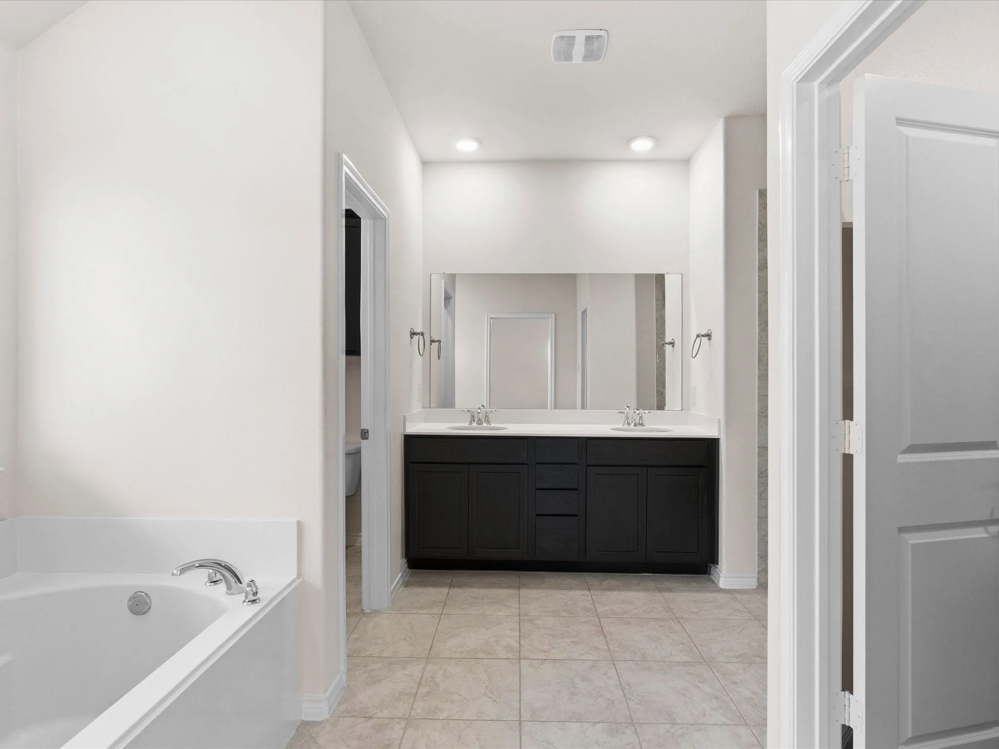 Single Family Residence For Rent in Kaufman County , 2540 Pettus Drive, Forney, Texas 75126, 3 Bedroom, 2 Bathroom, 2 Garage spaces, 1,415 Sqft, built in 2020, mls#21381431, Real Estate Agent in Forney, Homes For Rent in Kaufman county, Homes For Rent in Forney, Realtor in Forney Texas, Real Estate Brokerage Independent Realty Texas, Luminita Cordes Realtor