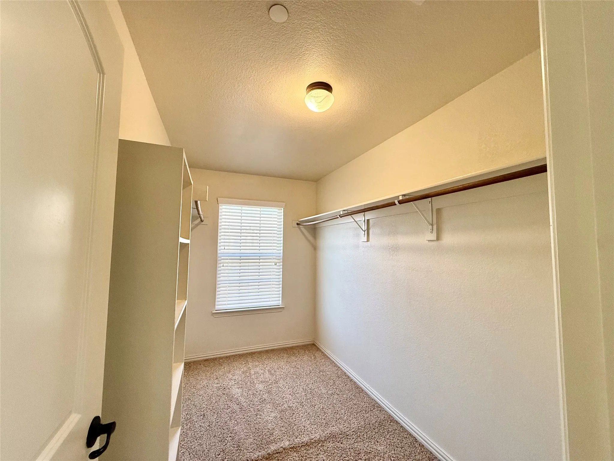 Townhouse For Rent in Denton County , 2265 Salado Drive, Lewisville, Texas 75067, 3 Bedroom, 3 Bathroom, 2 Garage spaces, 1,885 Sqft, built in 2012, mls#21380890, Real Estate Agent in Lewisville, Homes For Rent in Denton county, Homes For Rent in Lewisville, Realtor in Lewisville Texas, Real Estate Brokerage Independent Realty Texas, Luminita Cordes Realtor