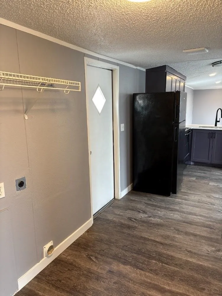 Mobile Home For Rent in Rockwall County , 1011 Lavon Court, Royse City, Texas 75189, 3 Bedroom, 2 Bathroom, Garage spaces, 924 Sqft, built in 2001, mls#21381454, Real Estate Agent in Royse City, Homes For Rent in Rockwall county, Homes For Rent in Royse City, Realtor in Royse City Texas, Real Estate Brokerage Independent Realty Texas, Luminita Cordes Realtor